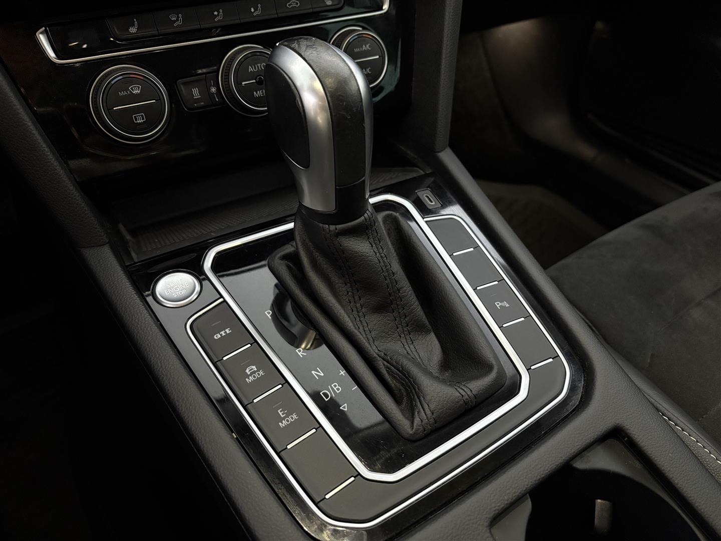 VOLKSWAGEN Passat 2020