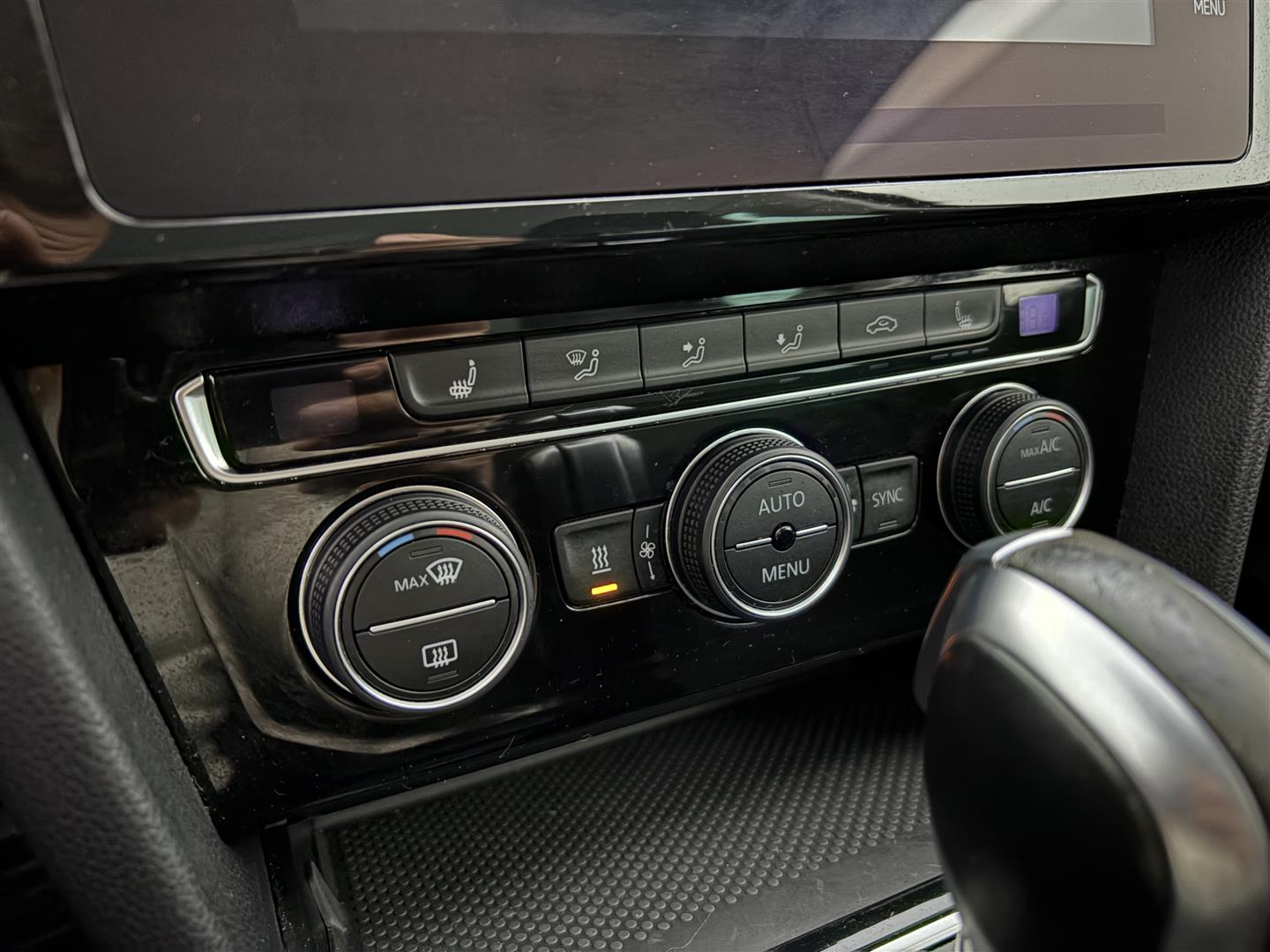 VOLKSWAGEN Passat 2020