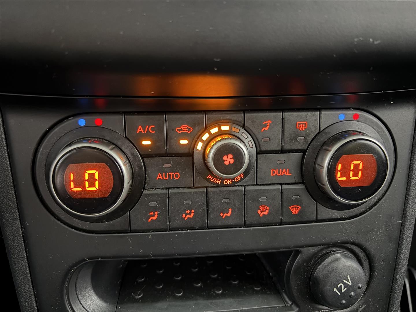 NISSAN Qashqai 2011