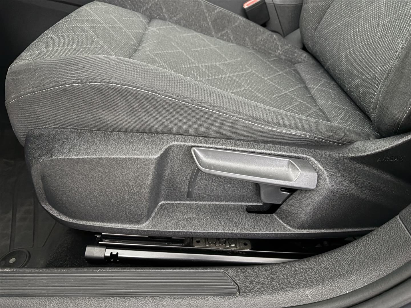 Volkswagen Golf 2021