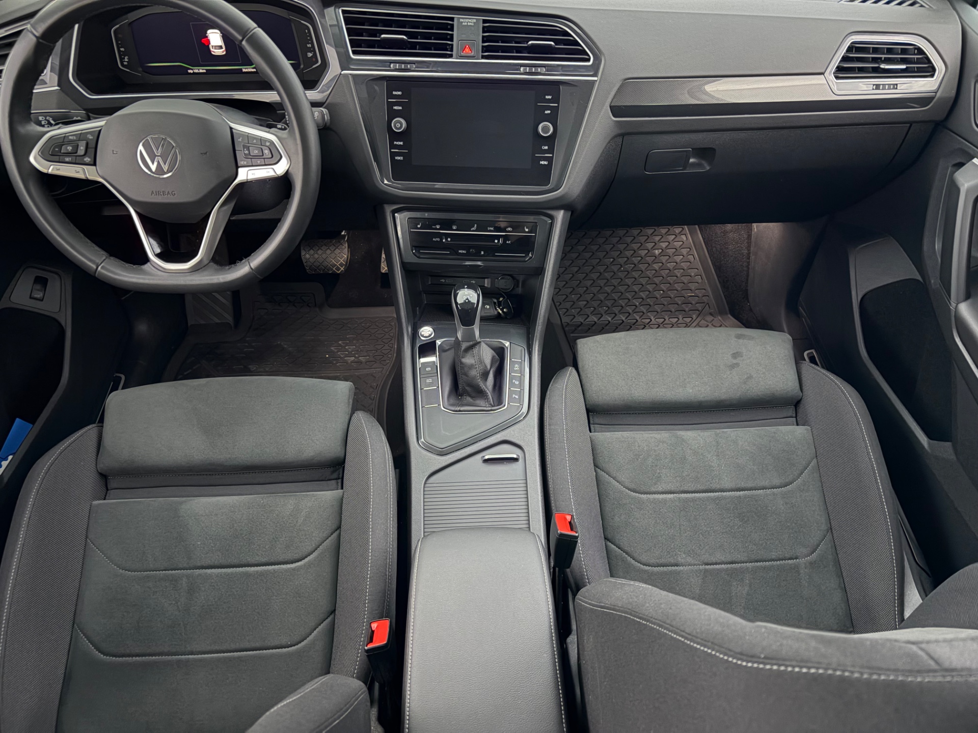 VOLKSWAGEN Tiguan 2023
