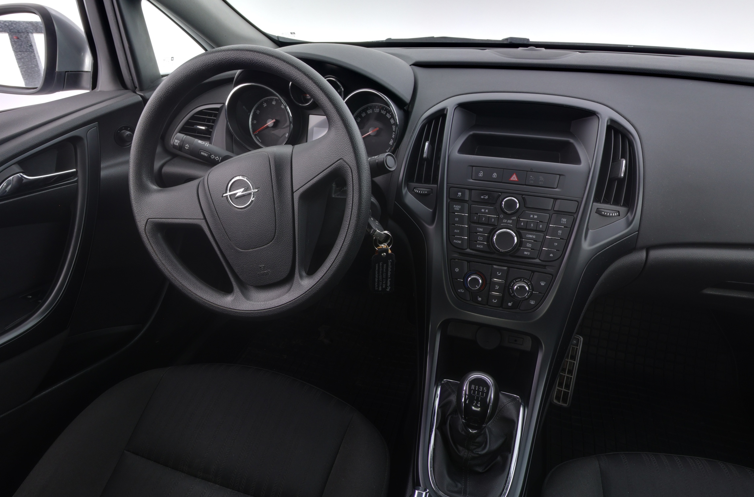 OPEL Astra 2012