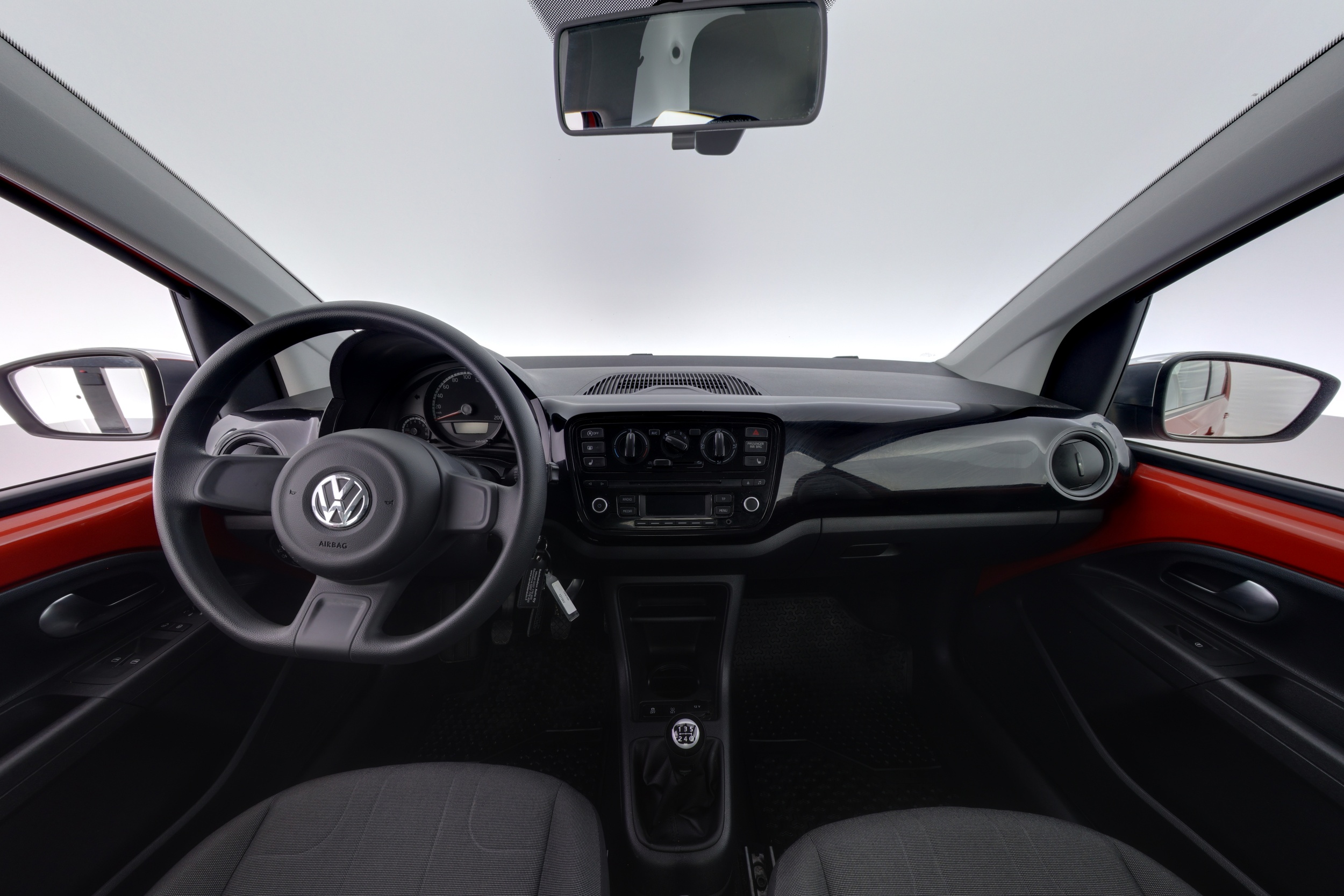 VOLKSWAGEN up! 2015