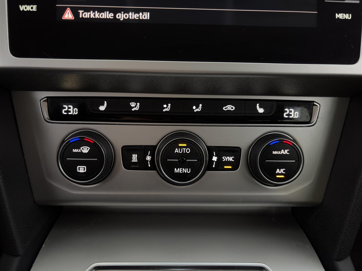 VOLKSWAGEN Passat 2018