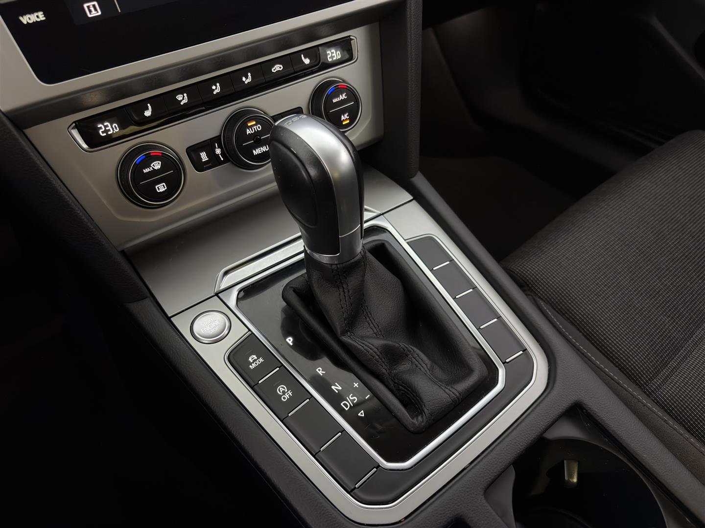VOLKSWAGEN Passat 2018