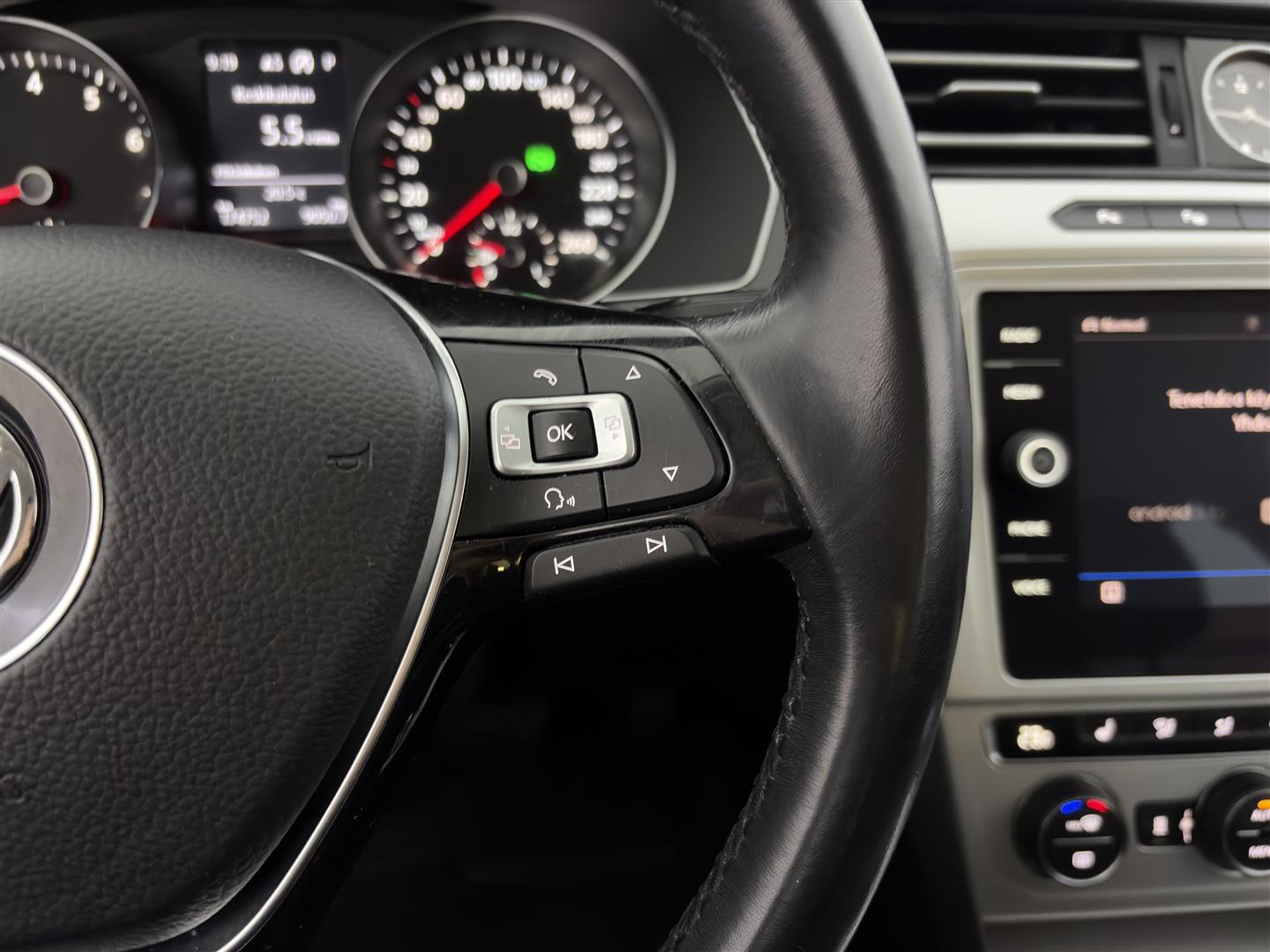 VOLKSWAGEN Passat 2018