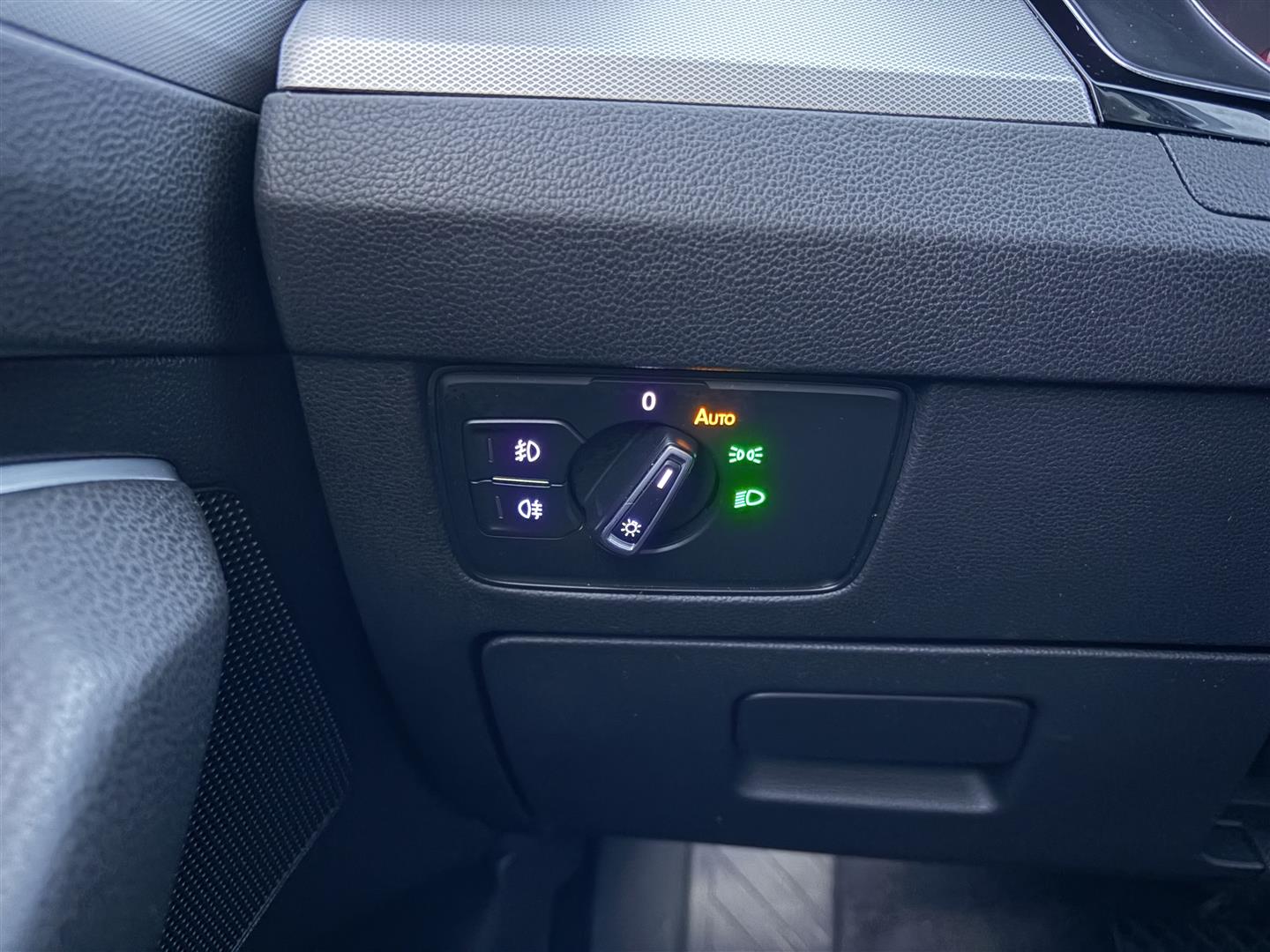 VOLKSWAGEN Passat 2018