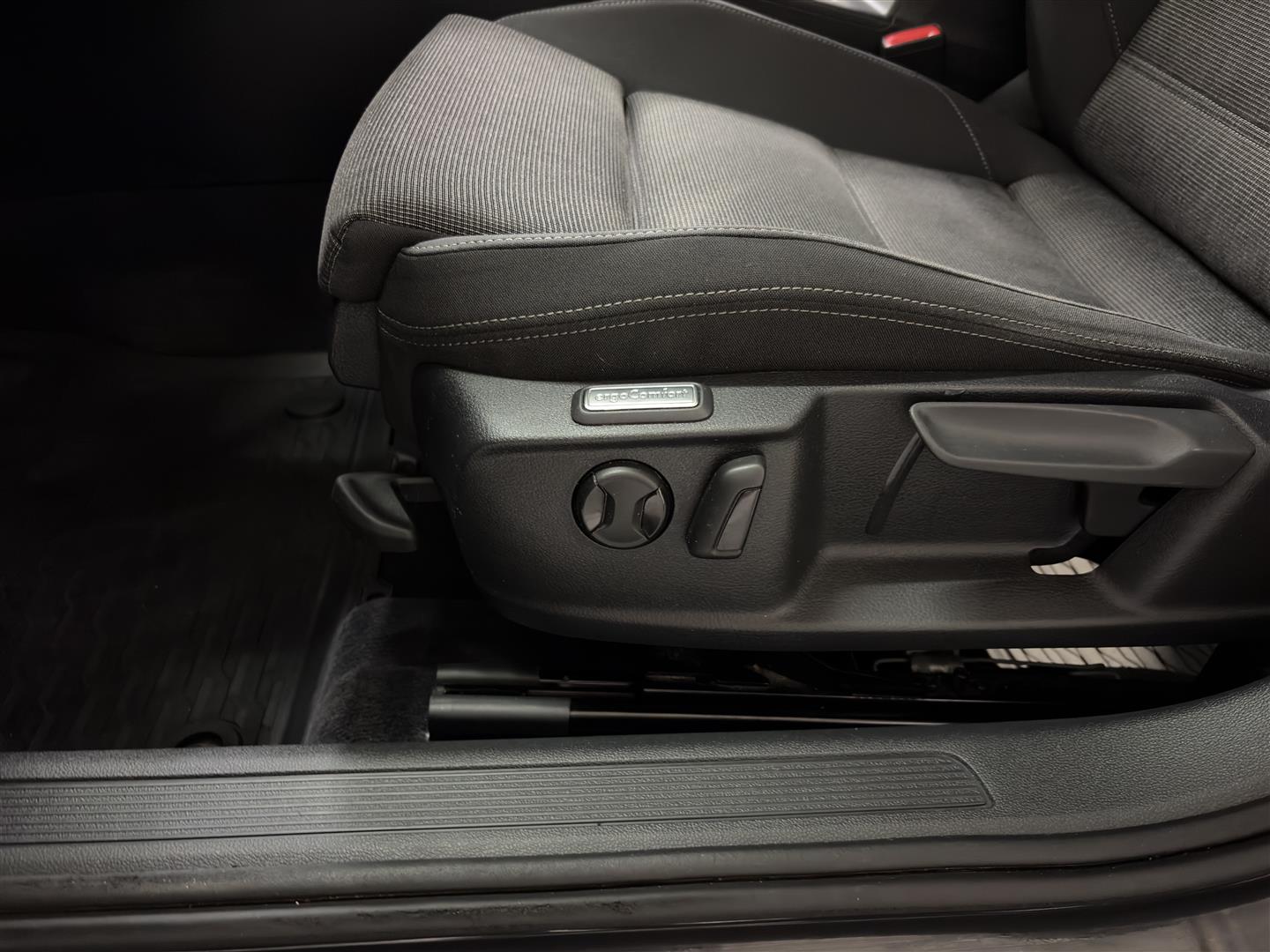 VOLKSWAGEN Passat 2018