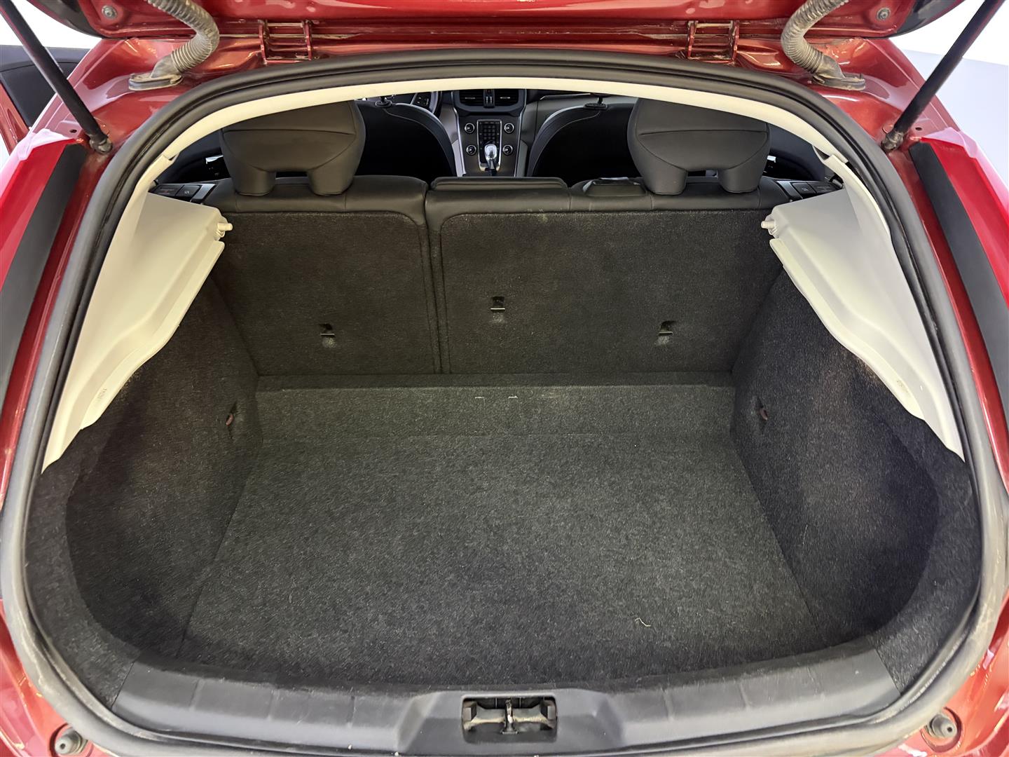 VOLVO V40 2013