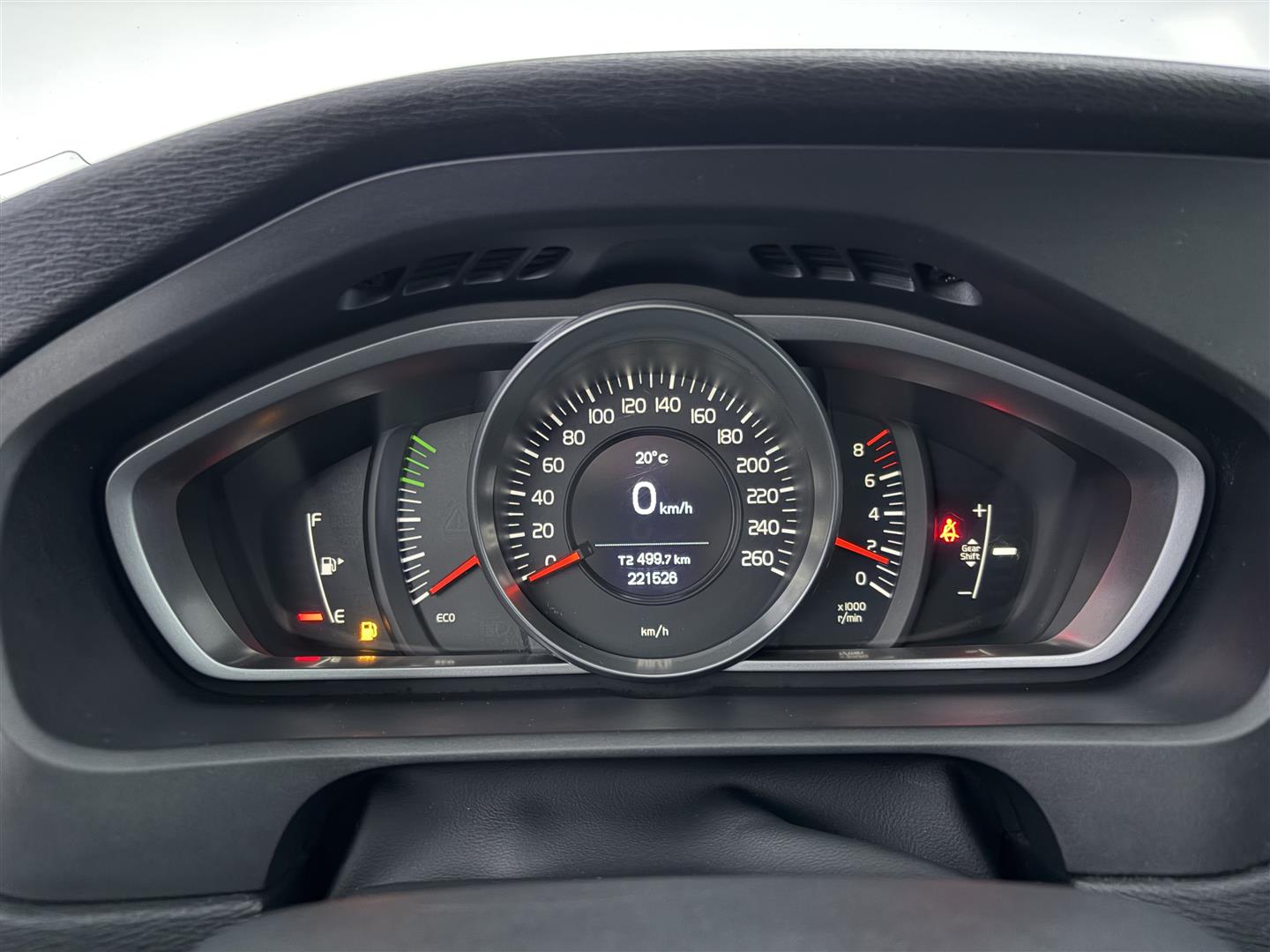 VOLVO V40 2013