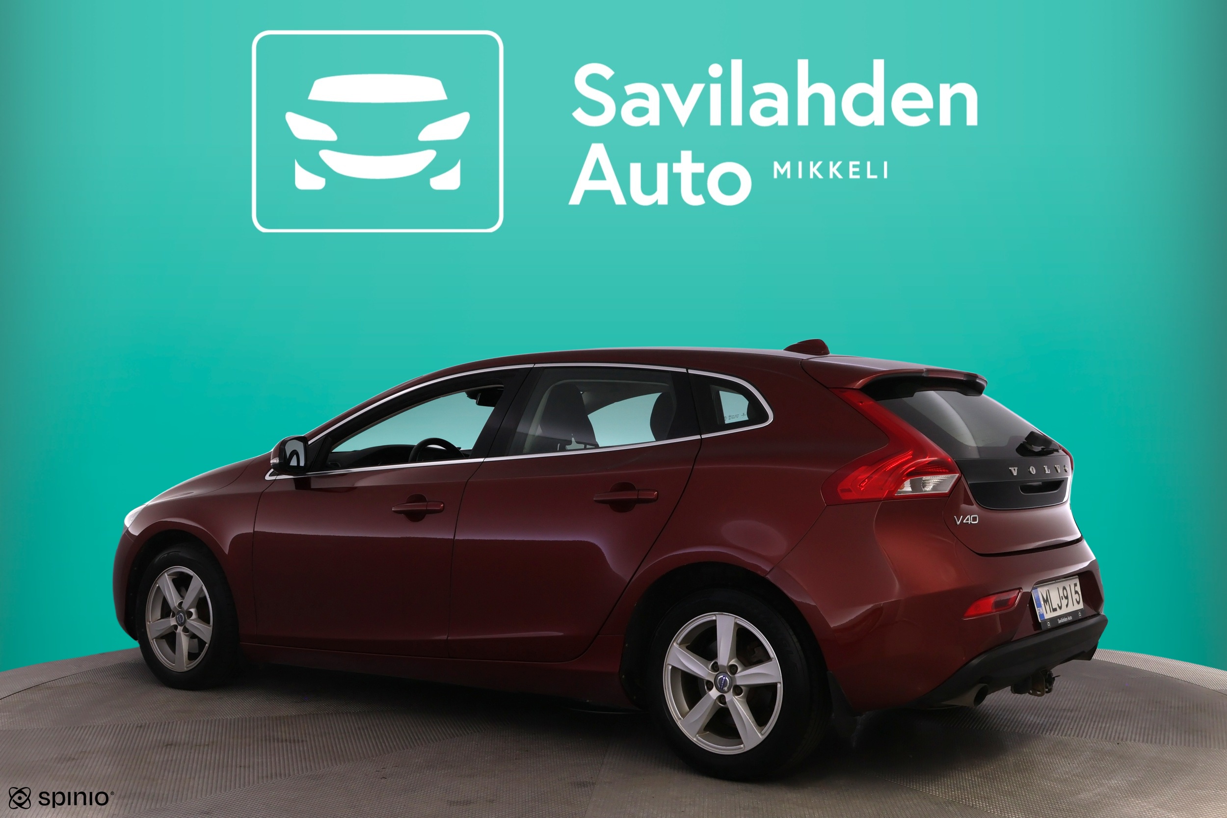 VOLVO V40 2013
