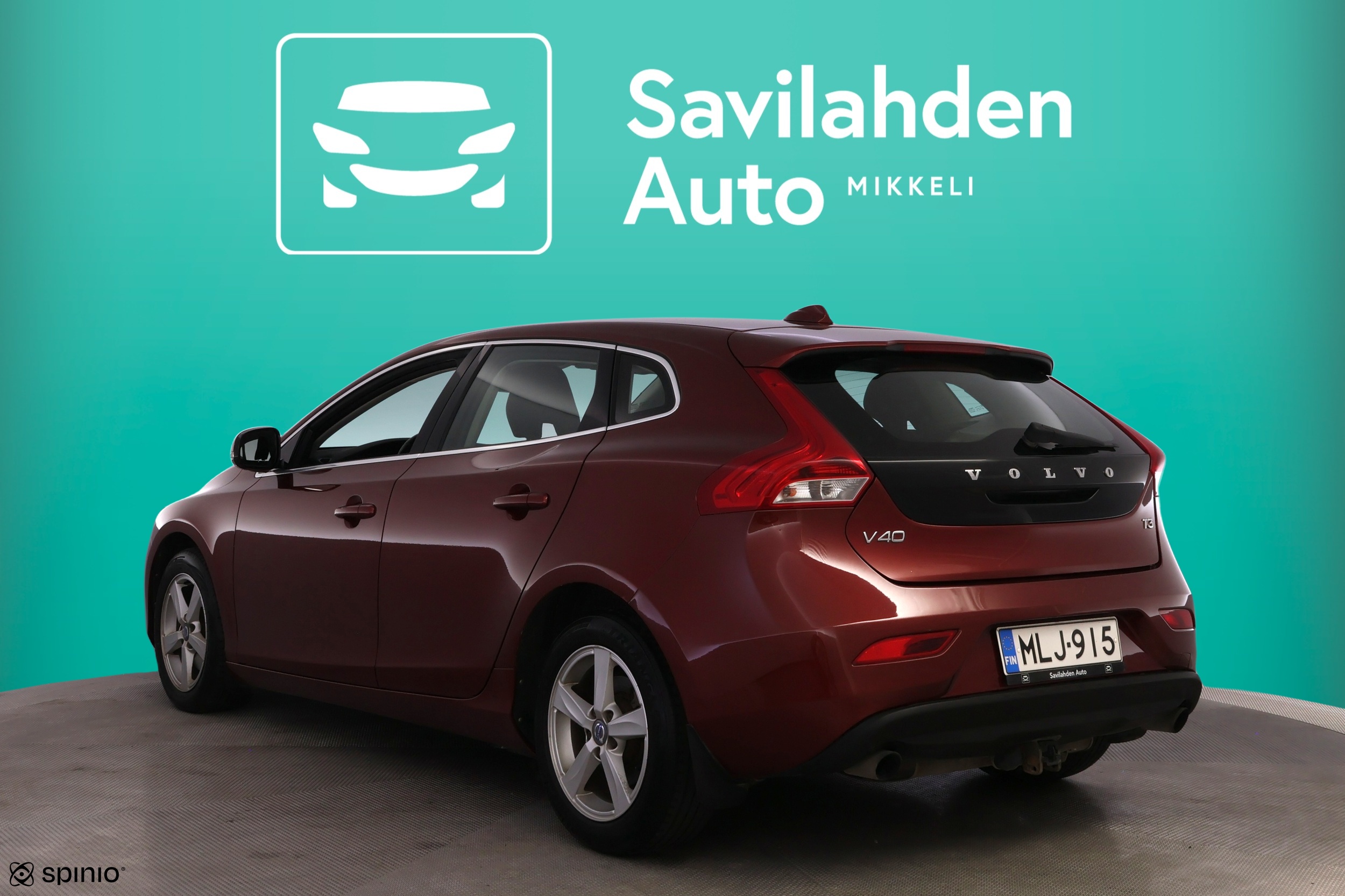 VOLVO V40 2013