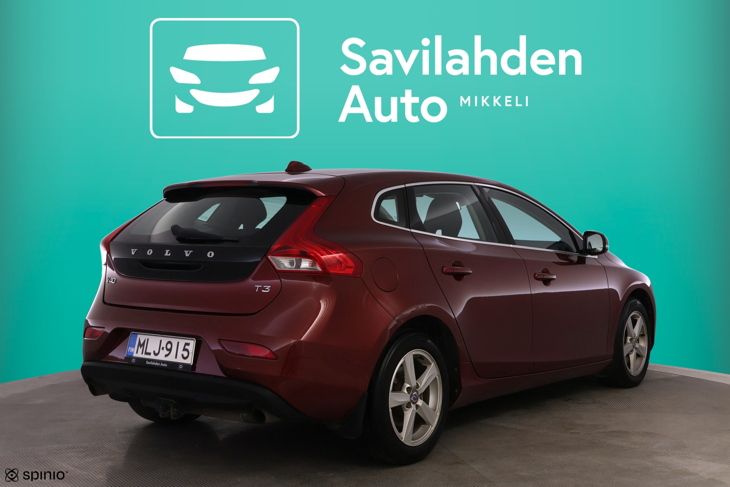 VOLVO V40 2013