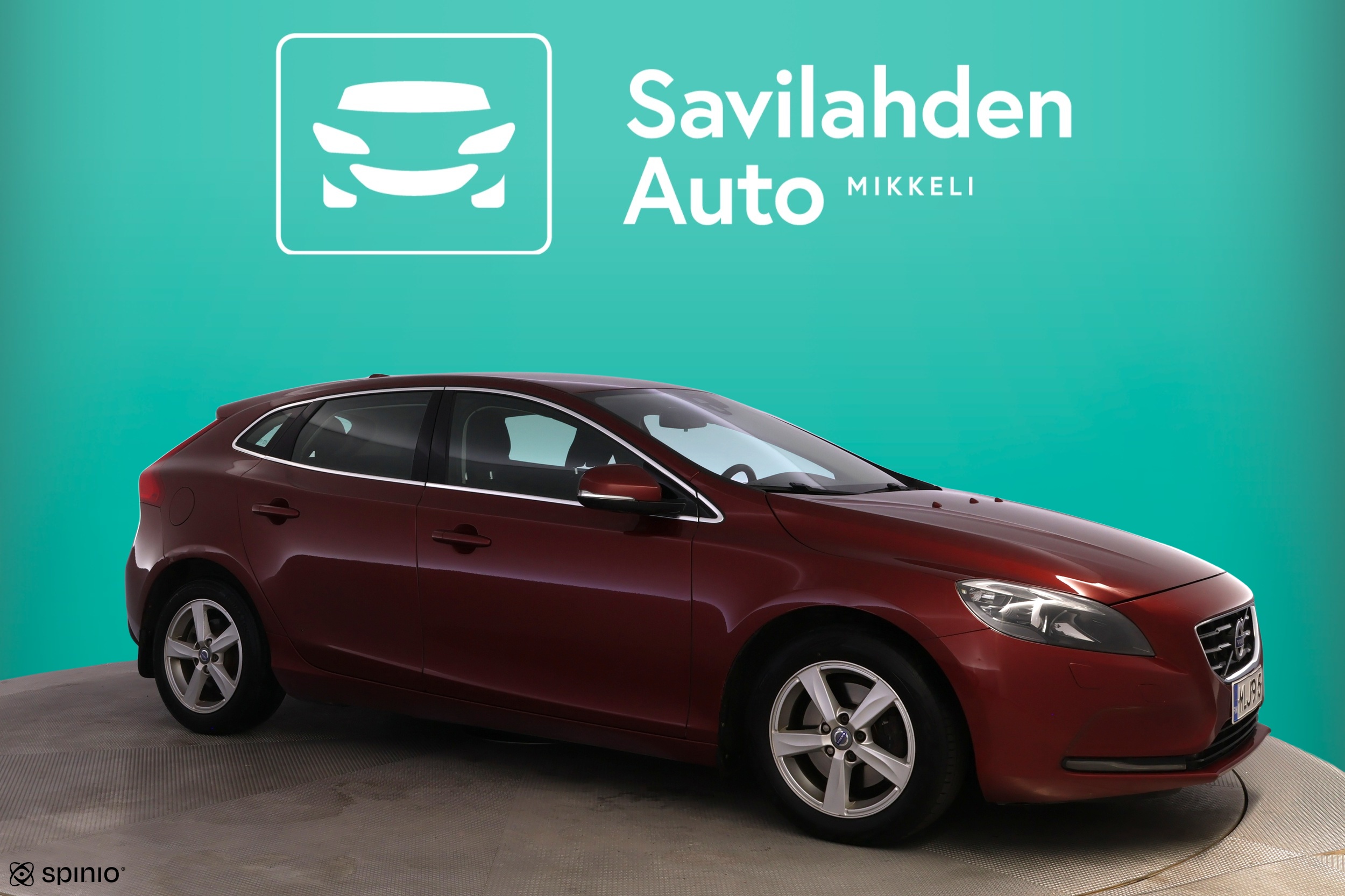 VOLVO V40 2013