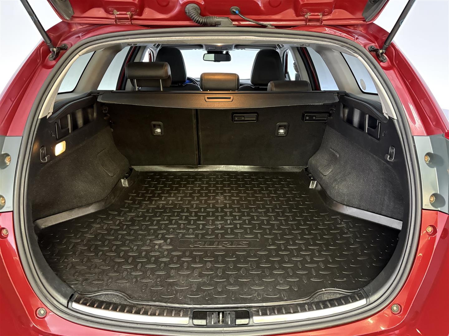 TOYOTA Auris 2018