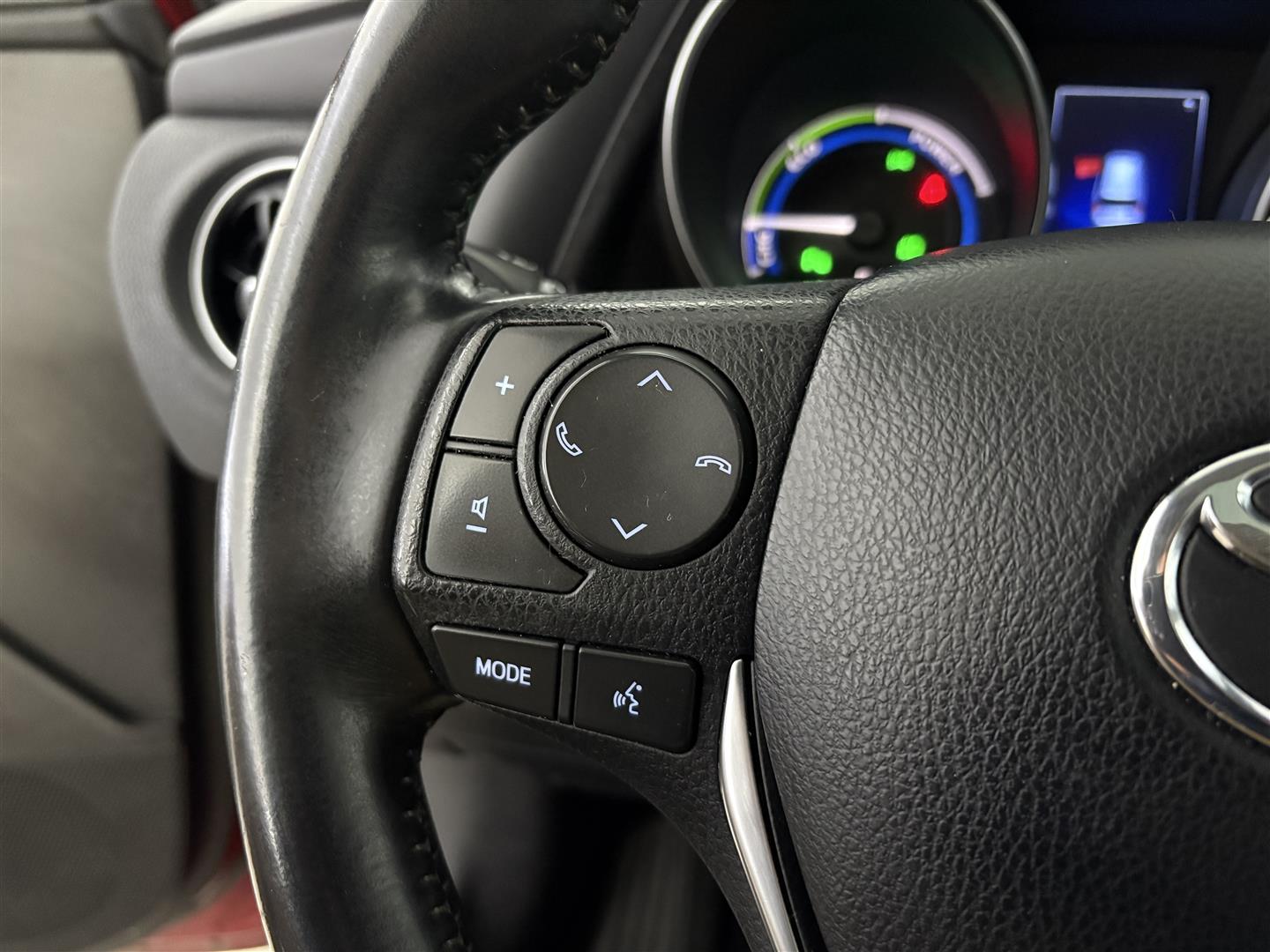 TOYOTA Auris 2018