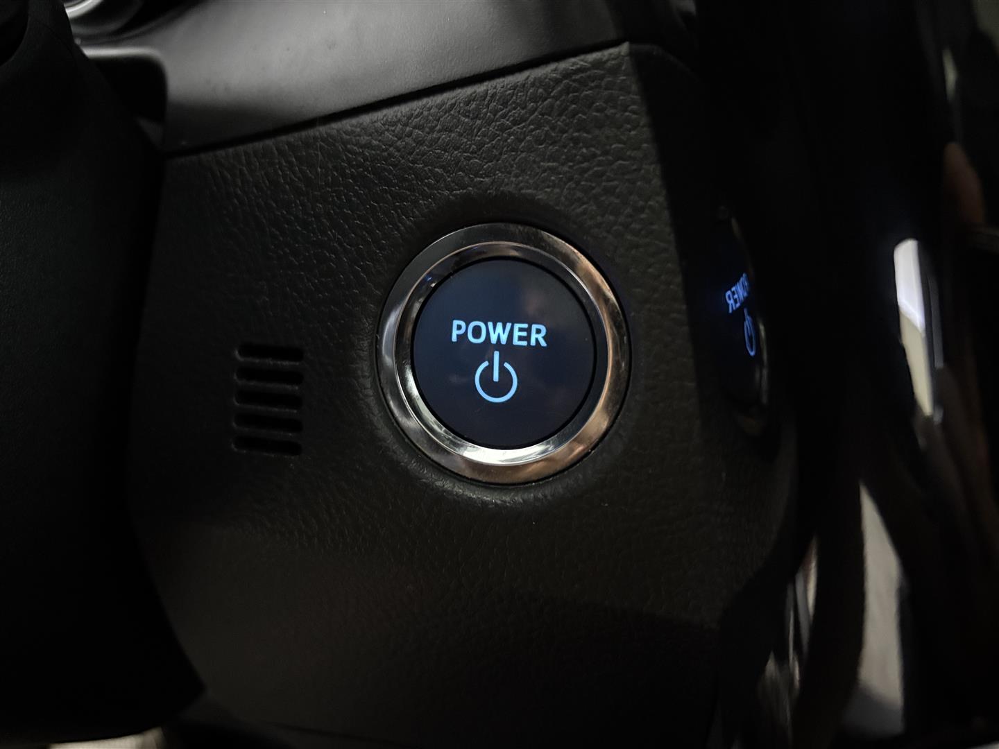 TOYOTA Auris 2018