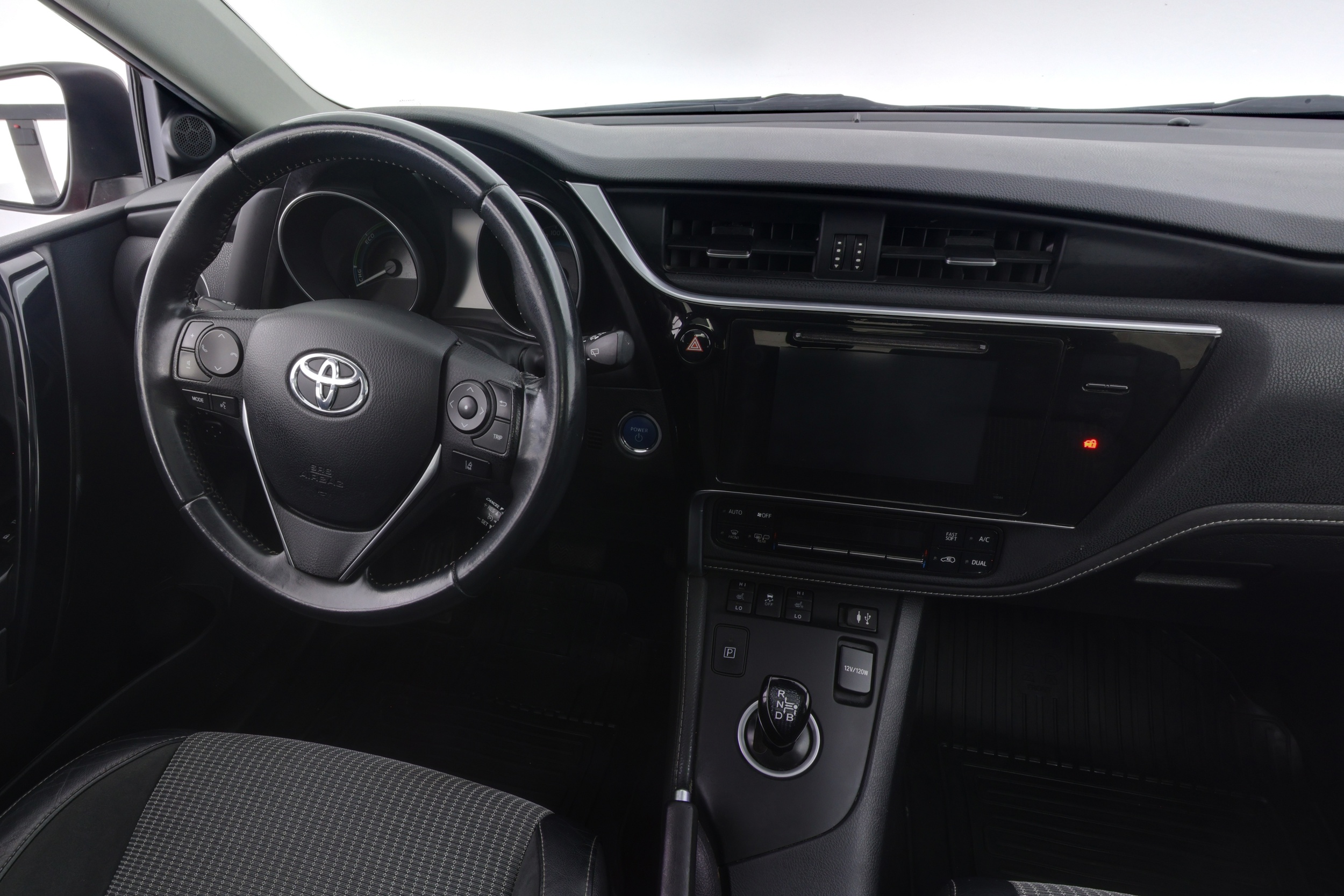 TOYOTA Auris 2018