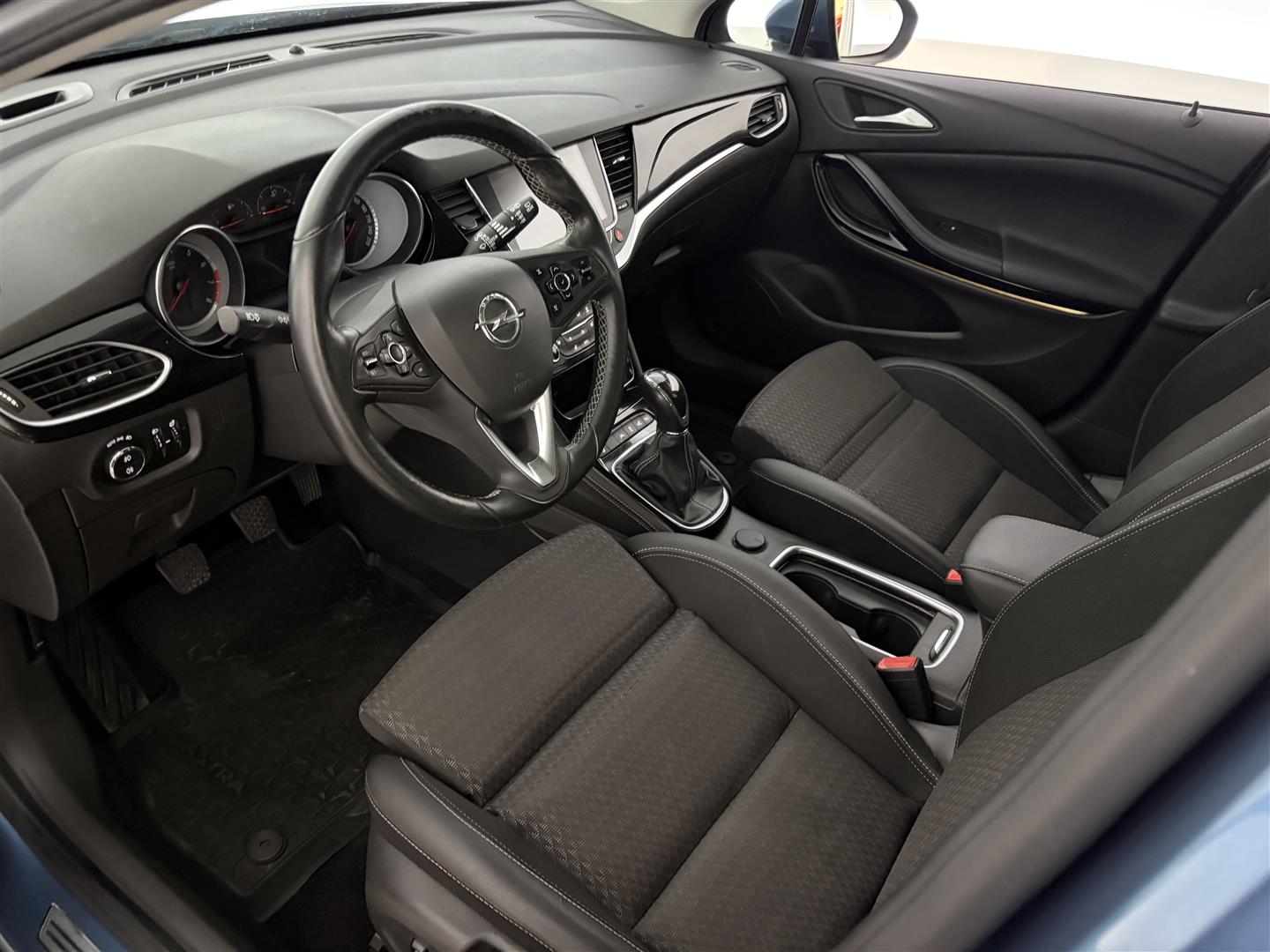 OPEL Astra 2016