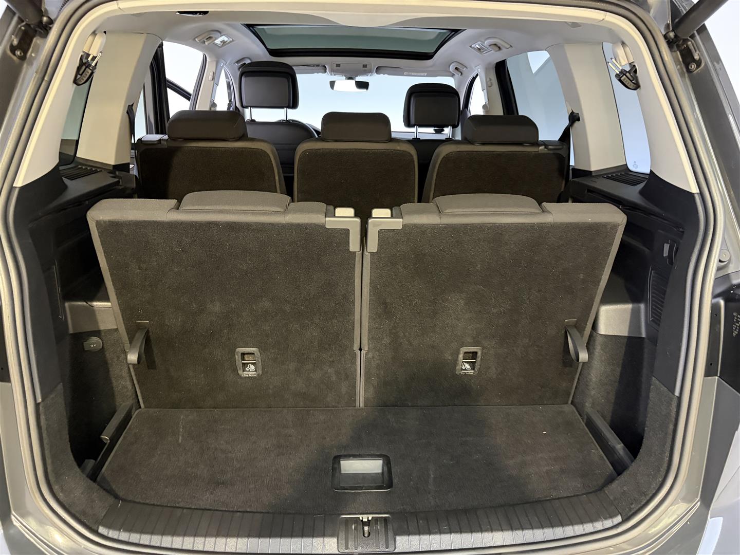 VOLKSWAGEN Touran 2017