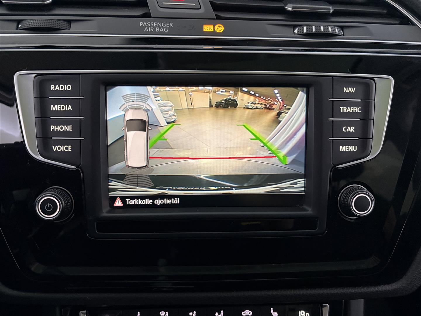 VOLKSWAGEN Touran 2017