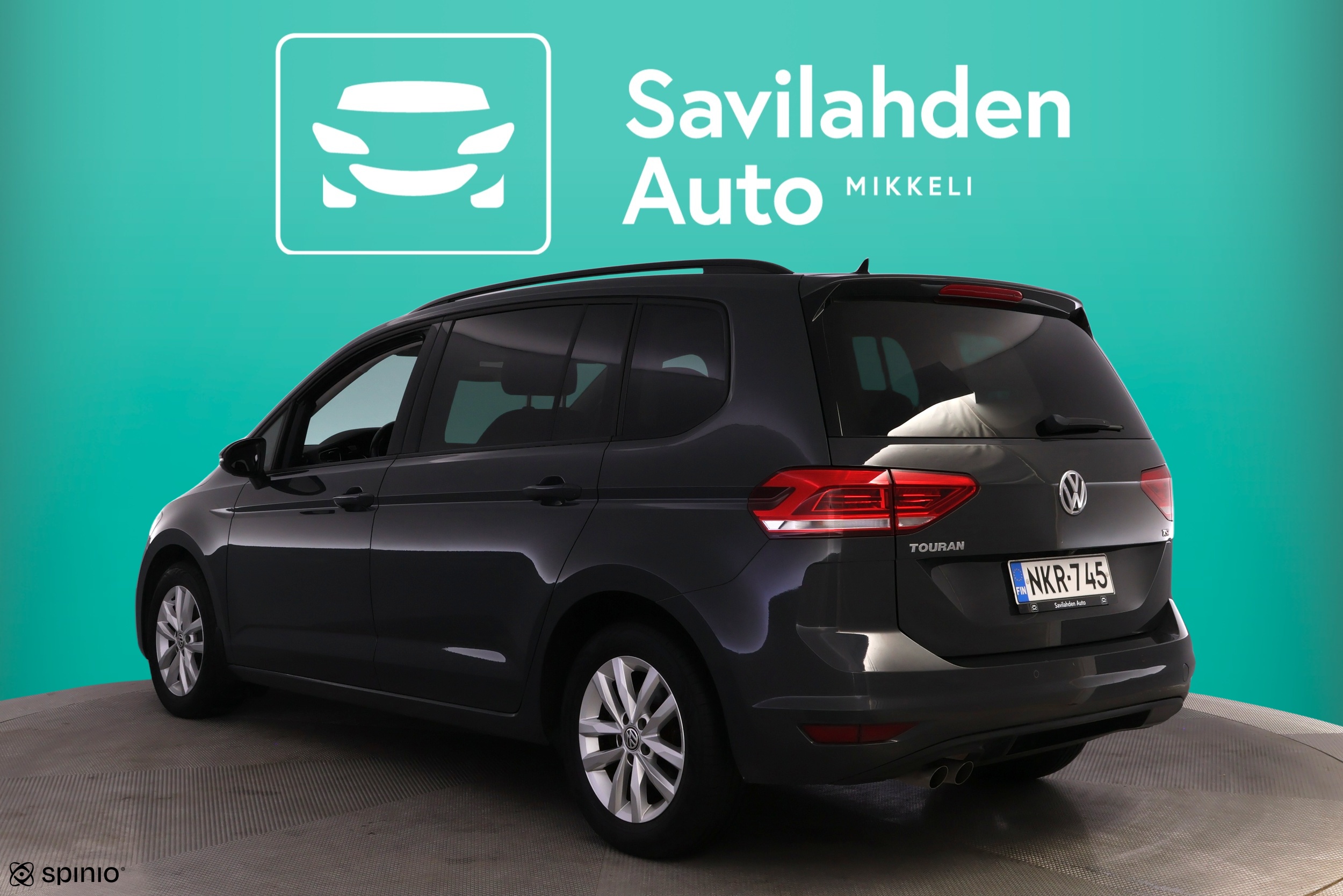 VOLKSWAGEN Touran 2017