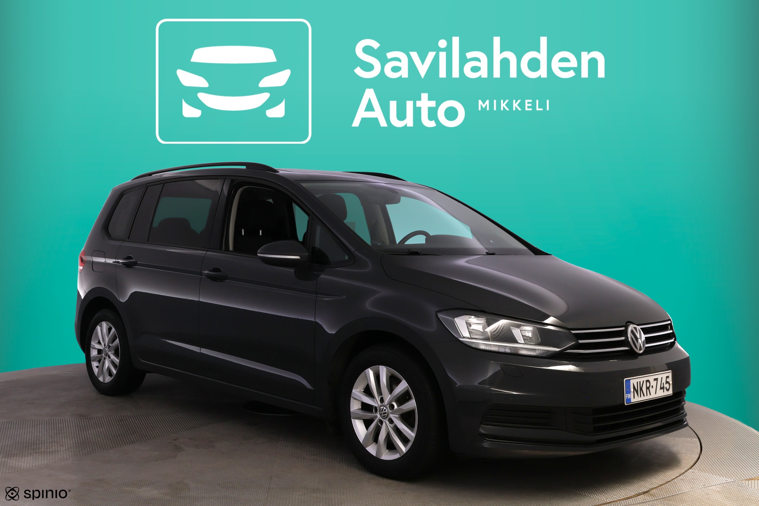 VOLKSWAGEN Touran 2017