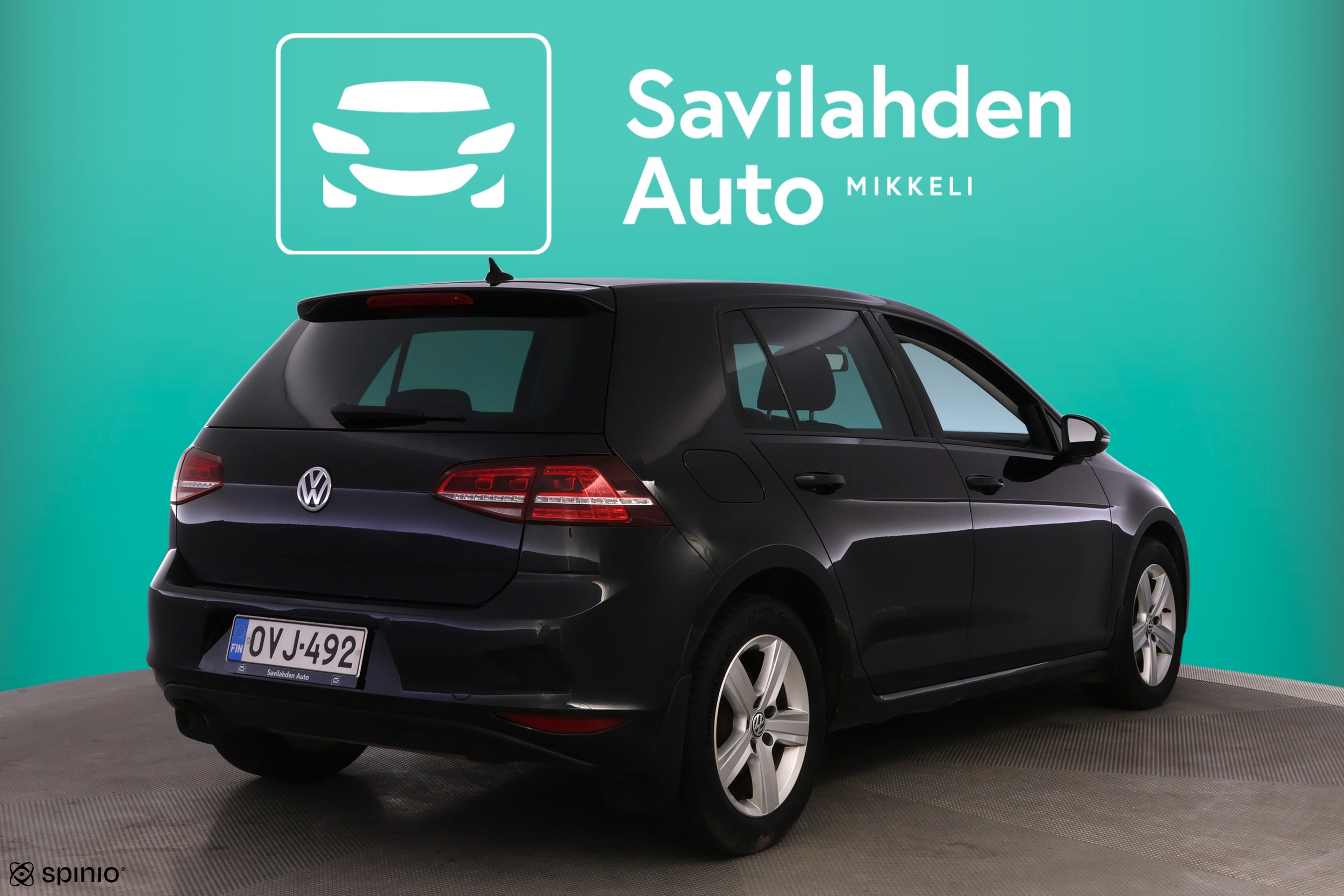VOLKSWAGEN Golf 2016