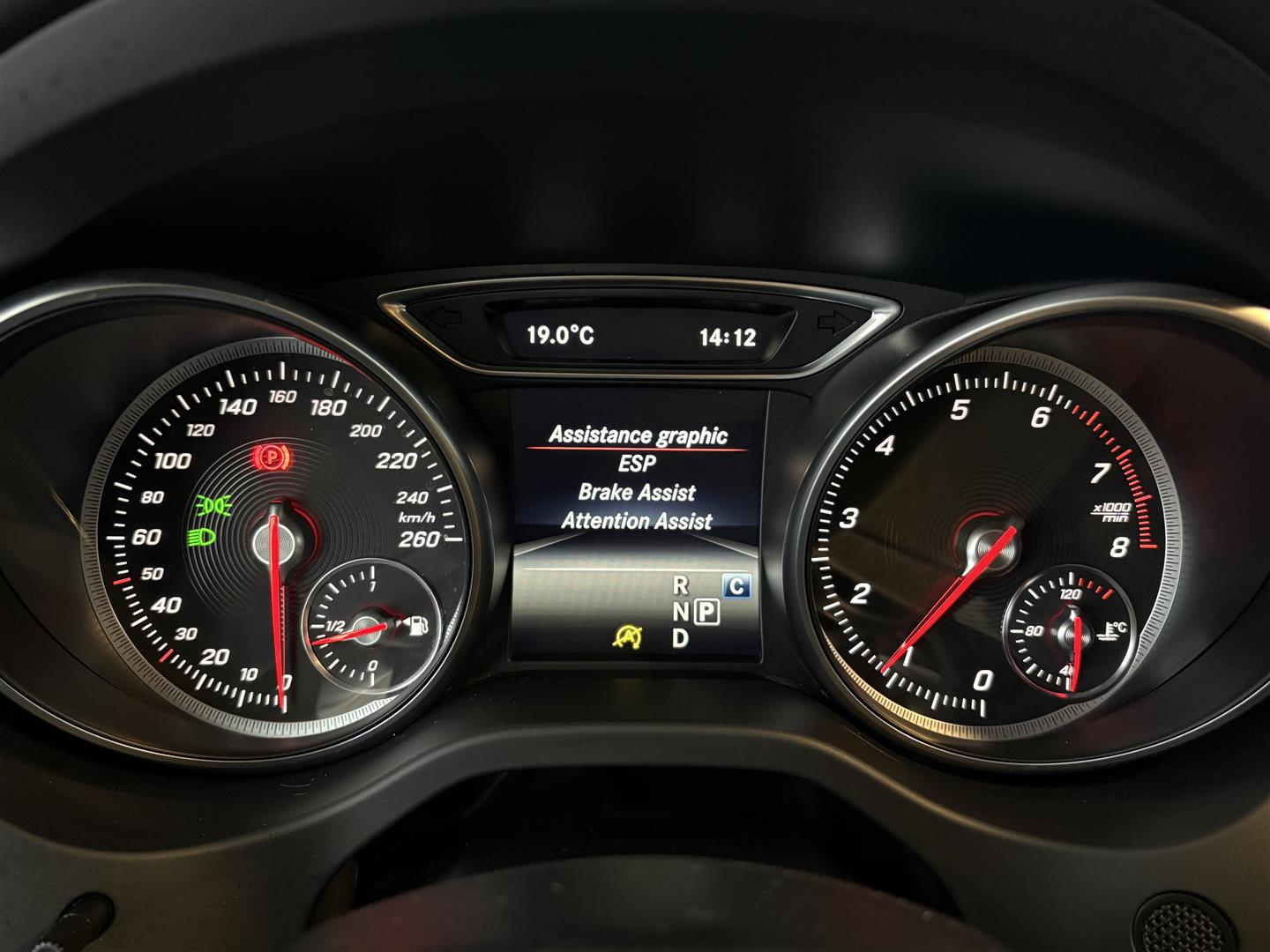 MERCEDES-BENZ CLA 2017