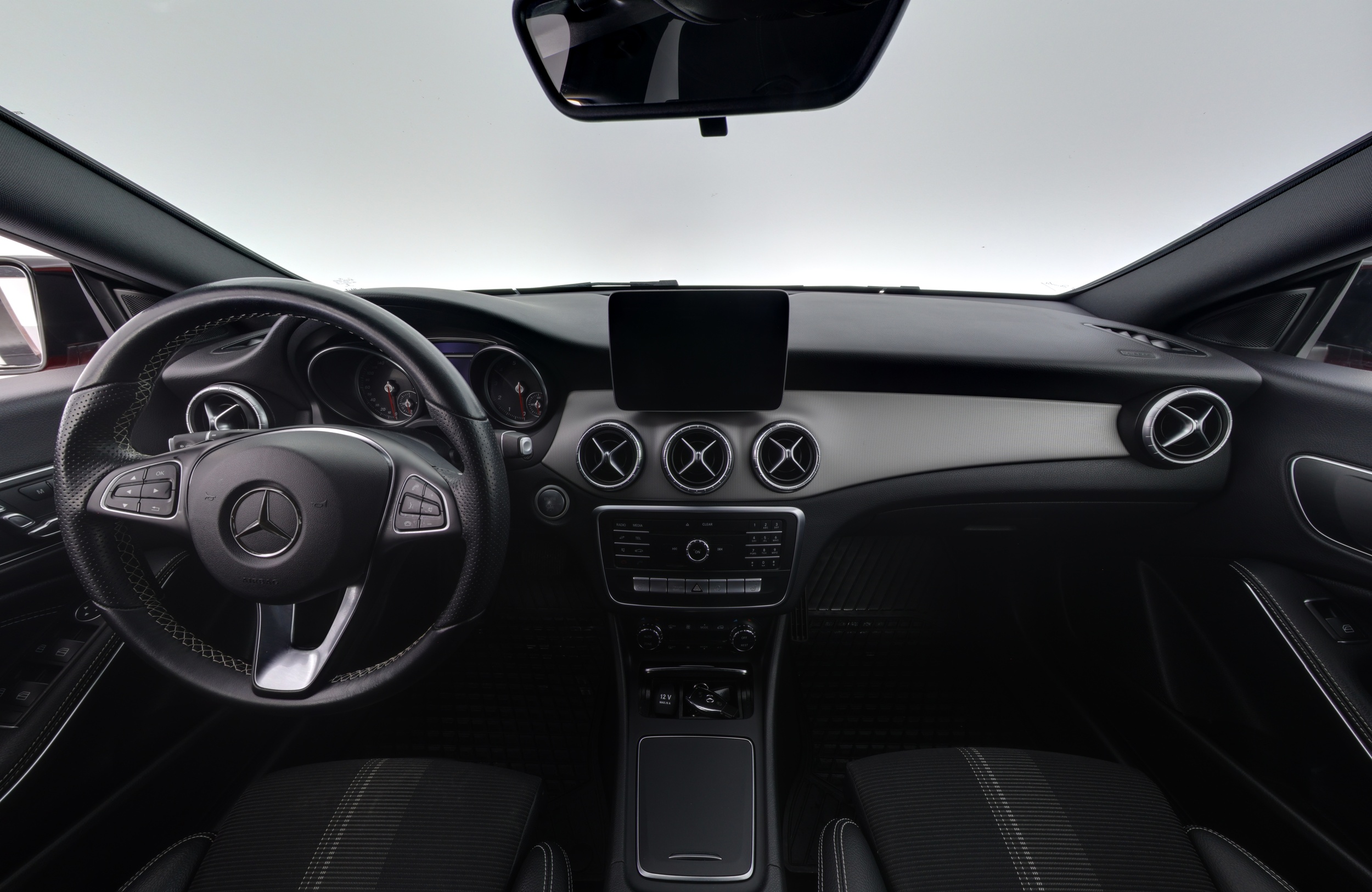 MERCEDES-BENZ CLA 2017