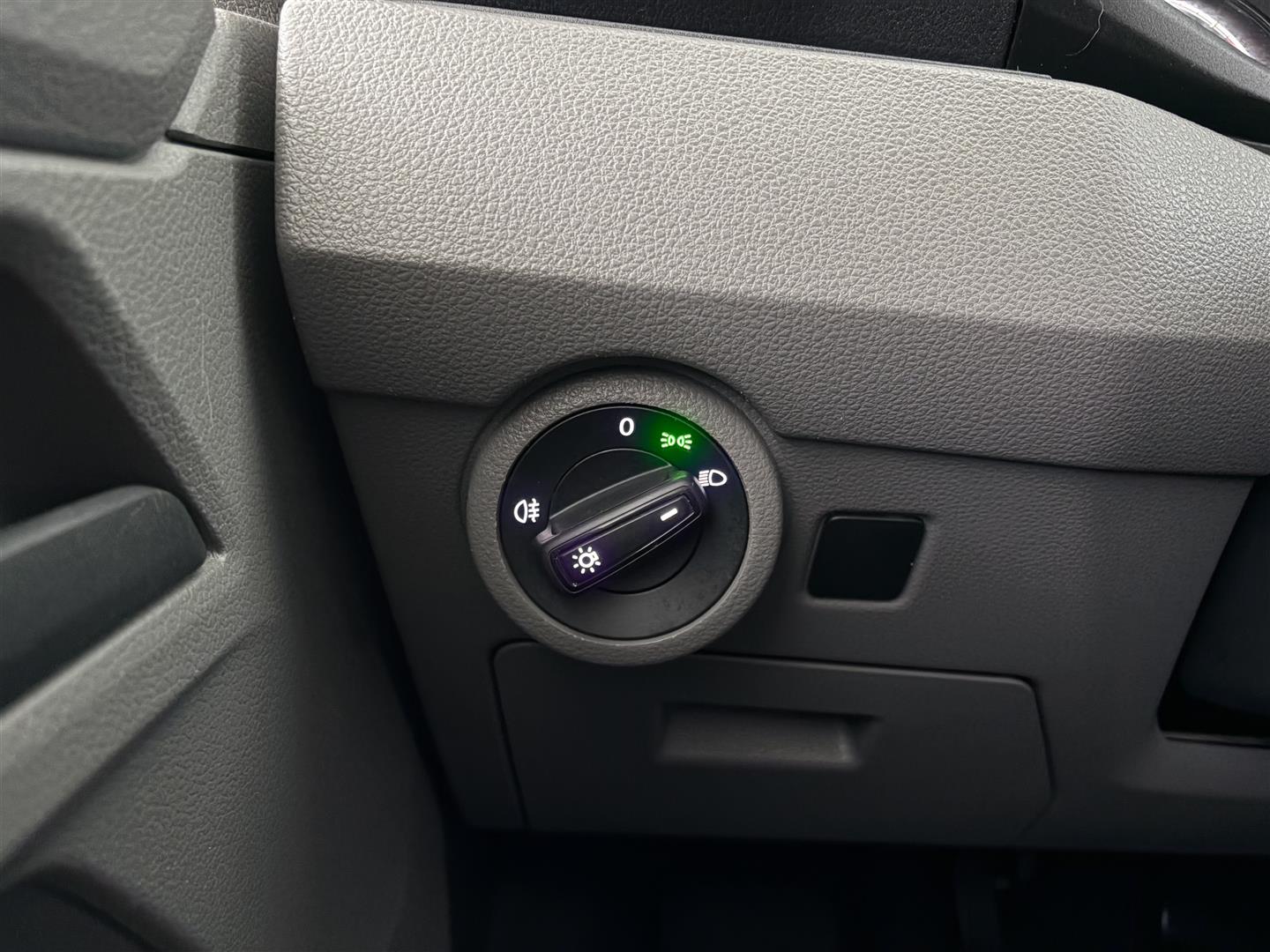 VOLKSWAGEN Caravelle 2020