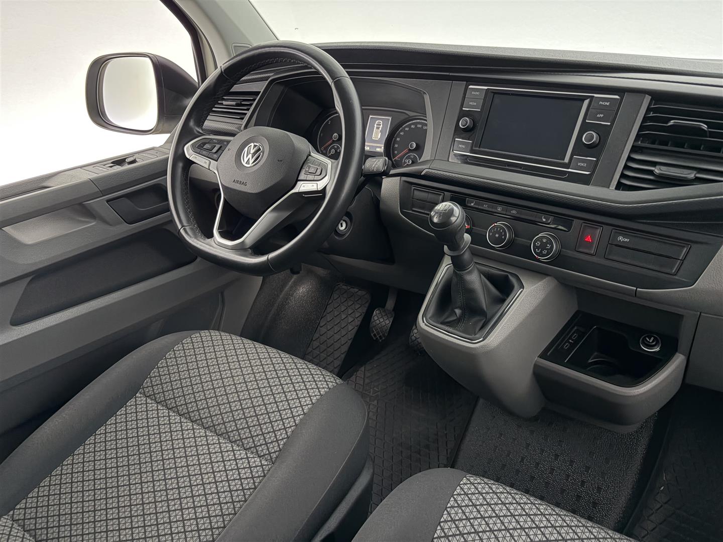 VOLKSWAGEN Caravelle 2020