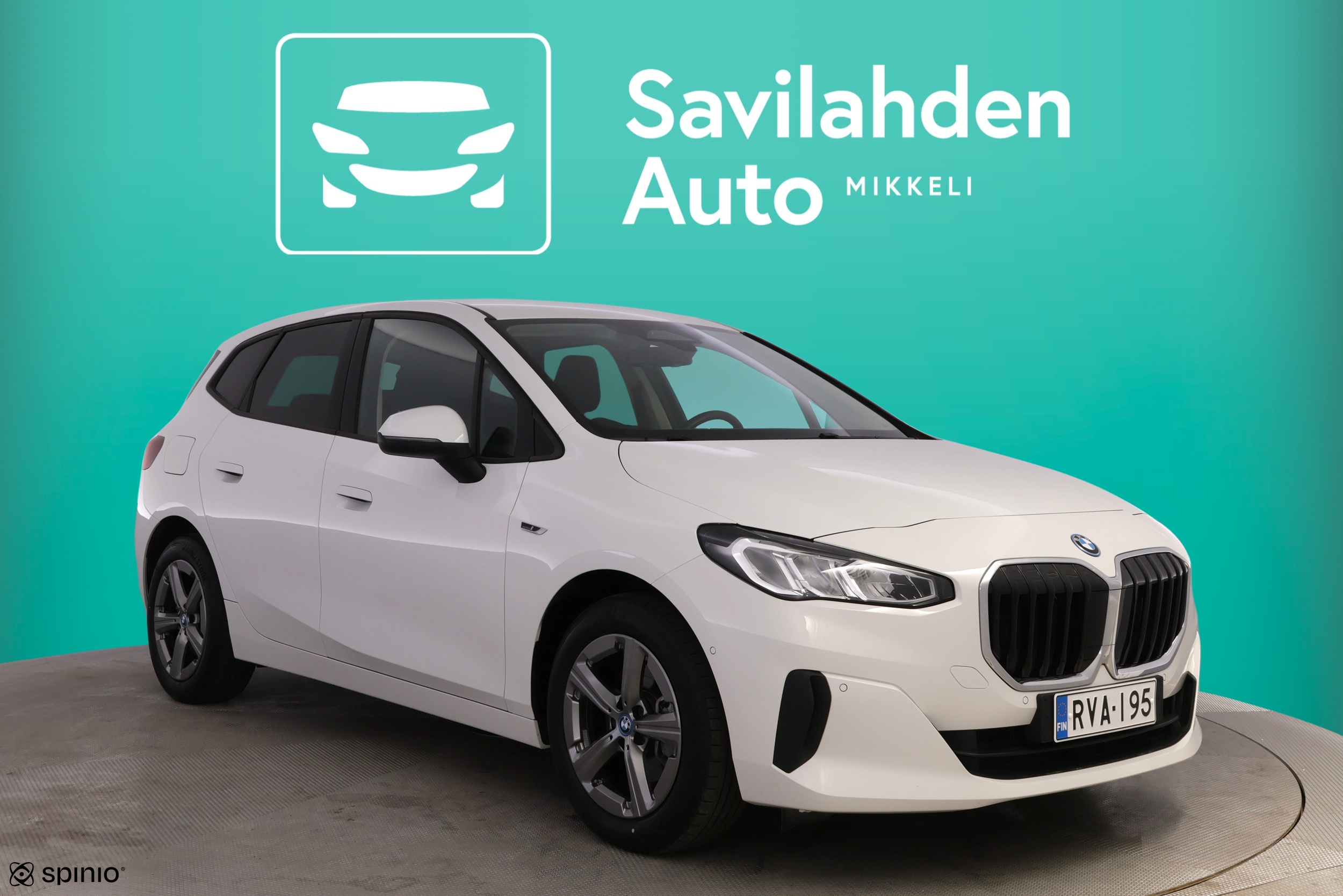BMW 225 2023