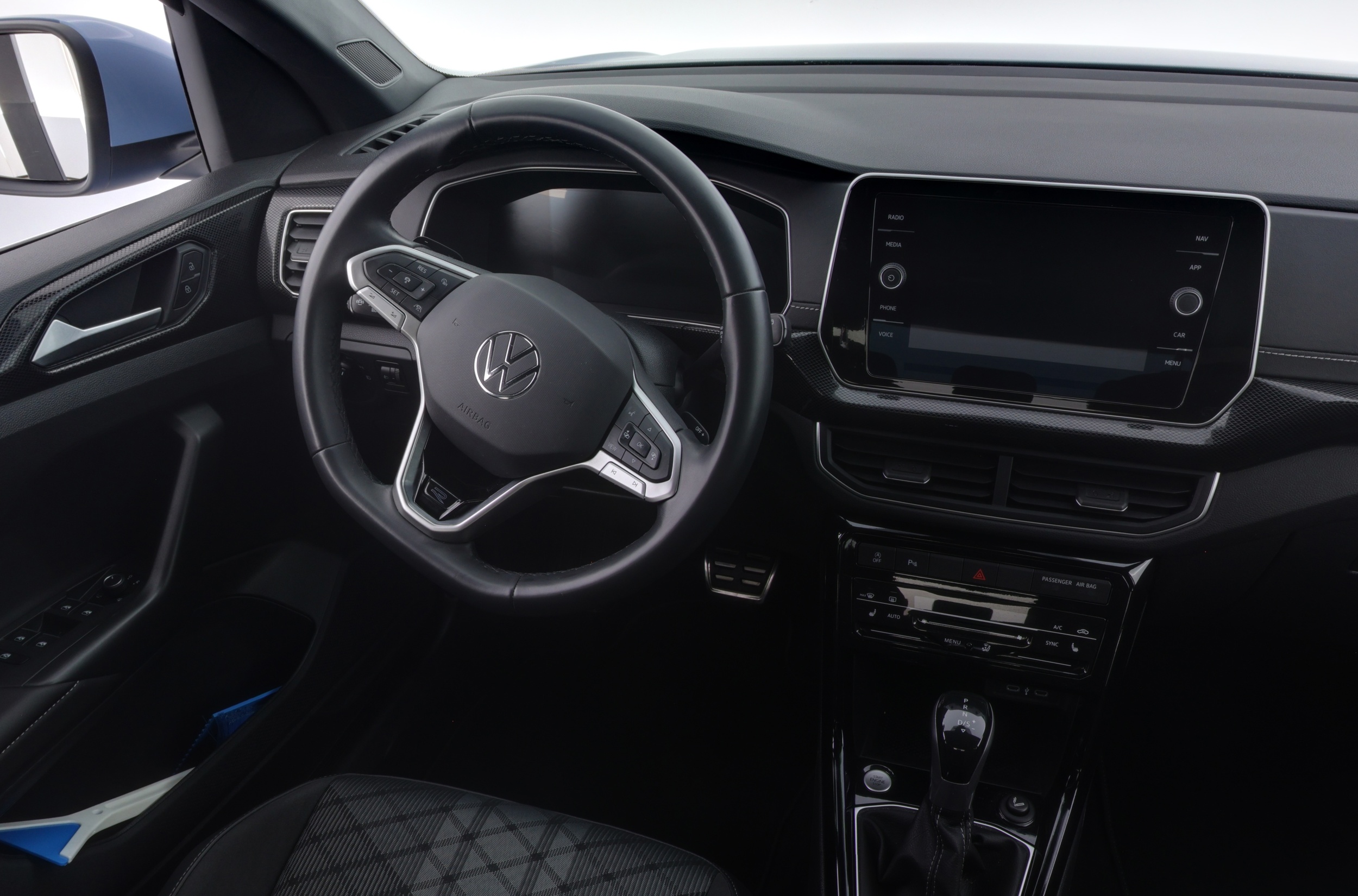 VOLKSWAGEN T-Cross 2024