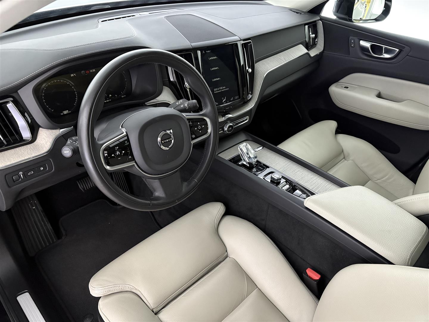 VOLVO XC60 2020