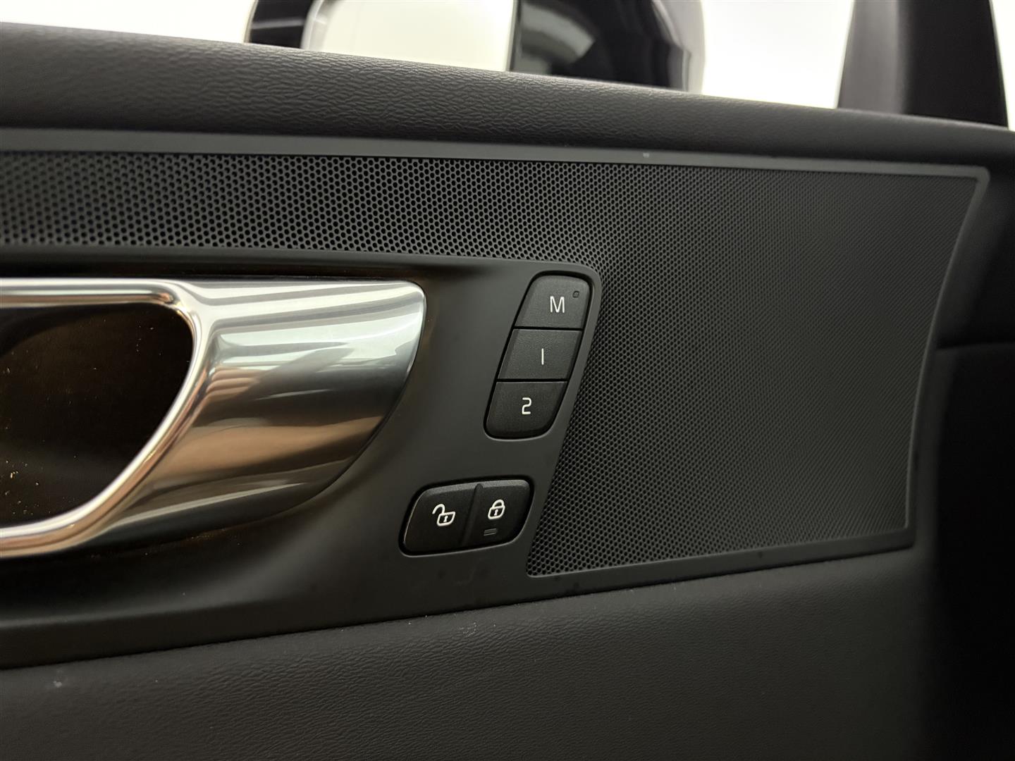 VOLVO XC60 2020