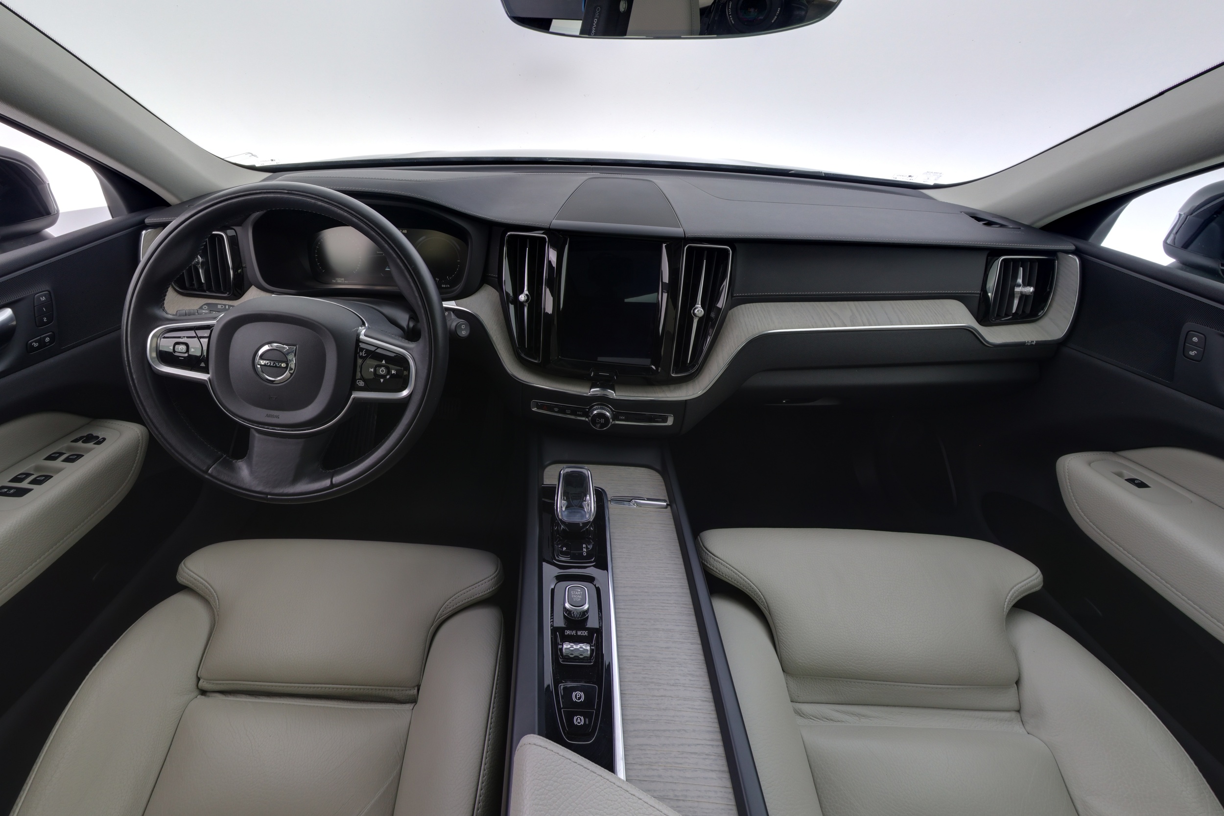 VOLVO XC60 2020