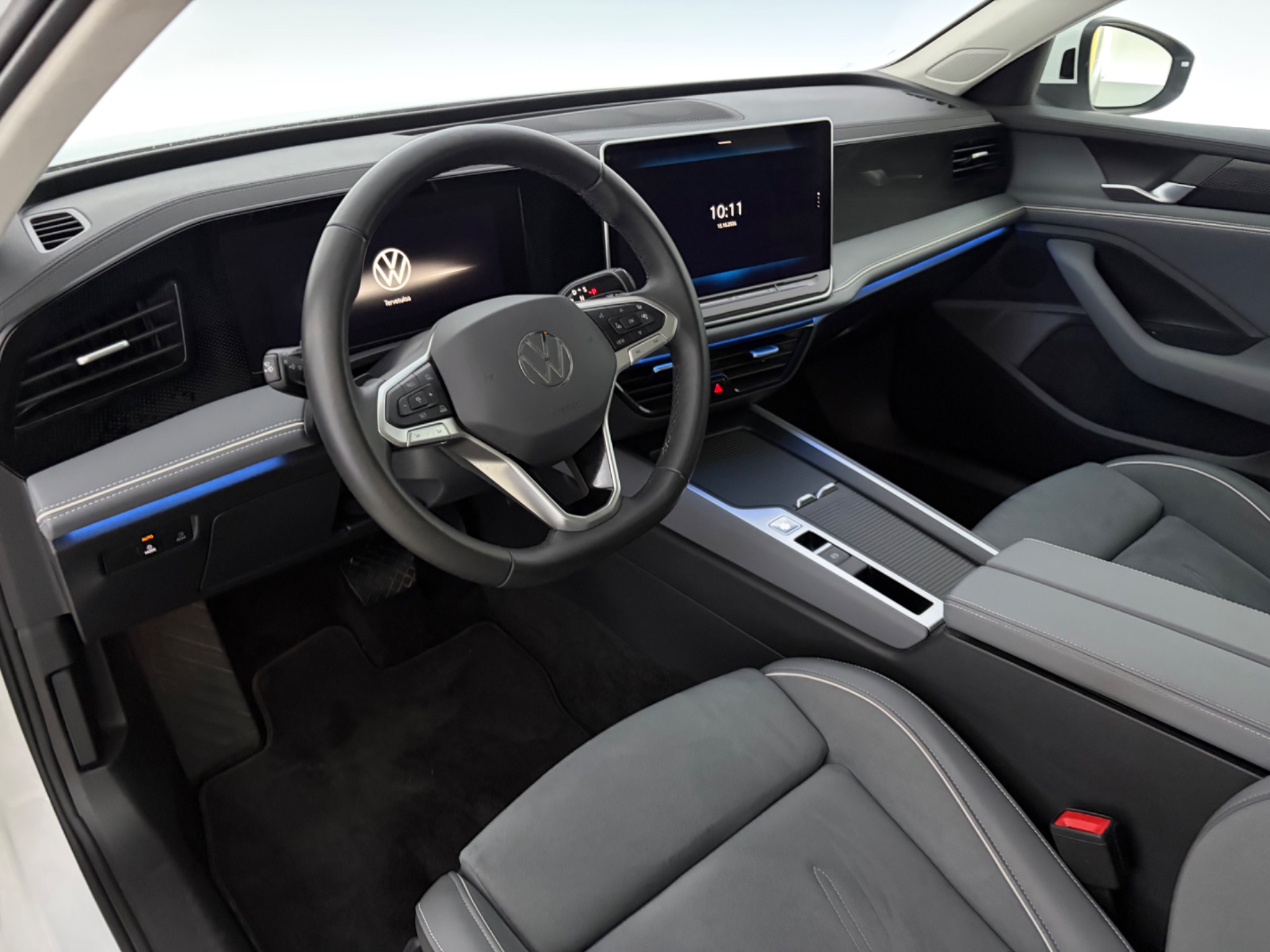 VOLKSWAGEN Passat 2024