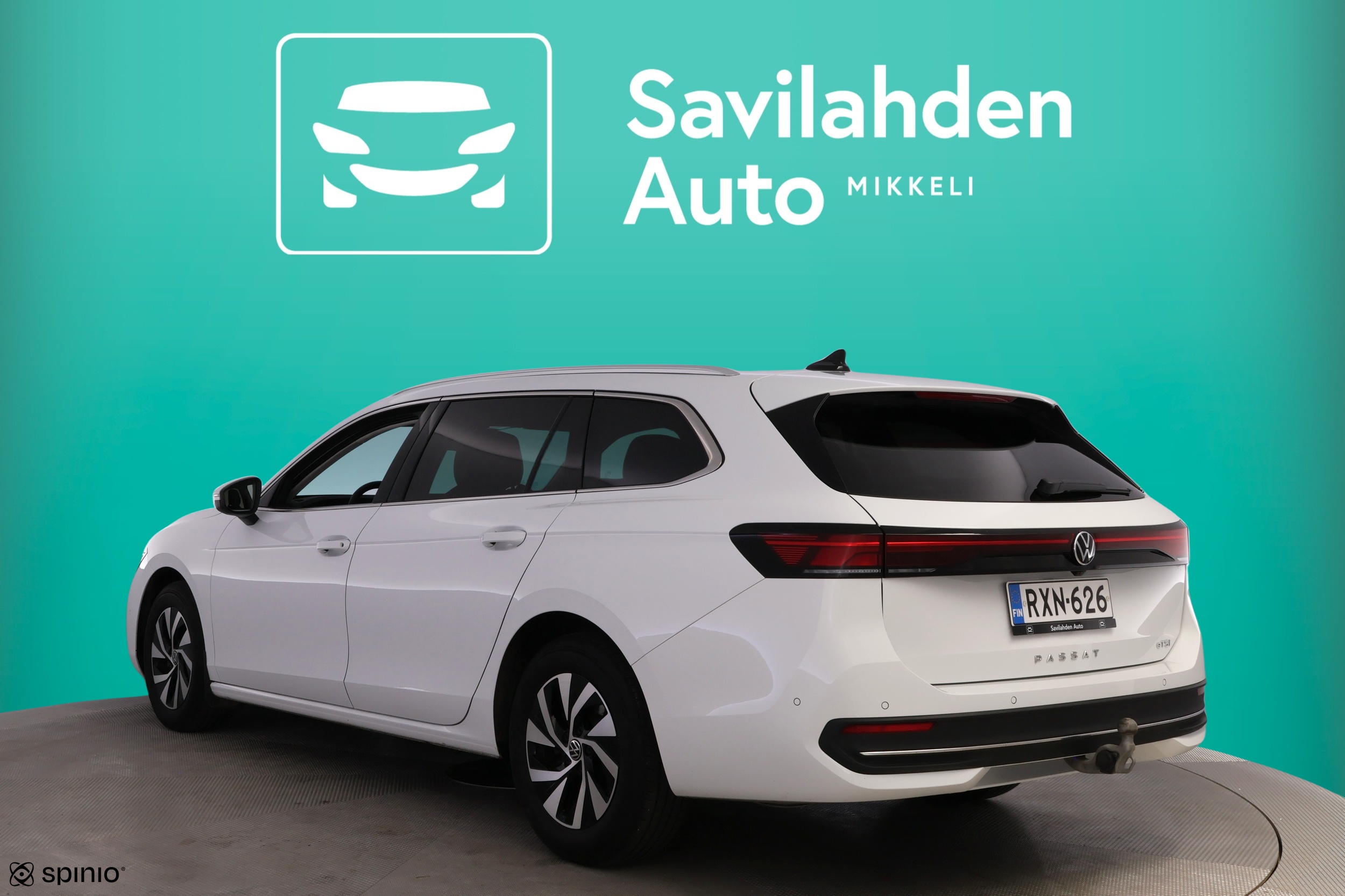 VOLKSWAGEN Passat 2024