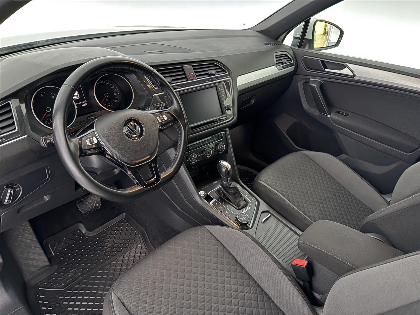 VOLKSWAGEN Tiguan 2017