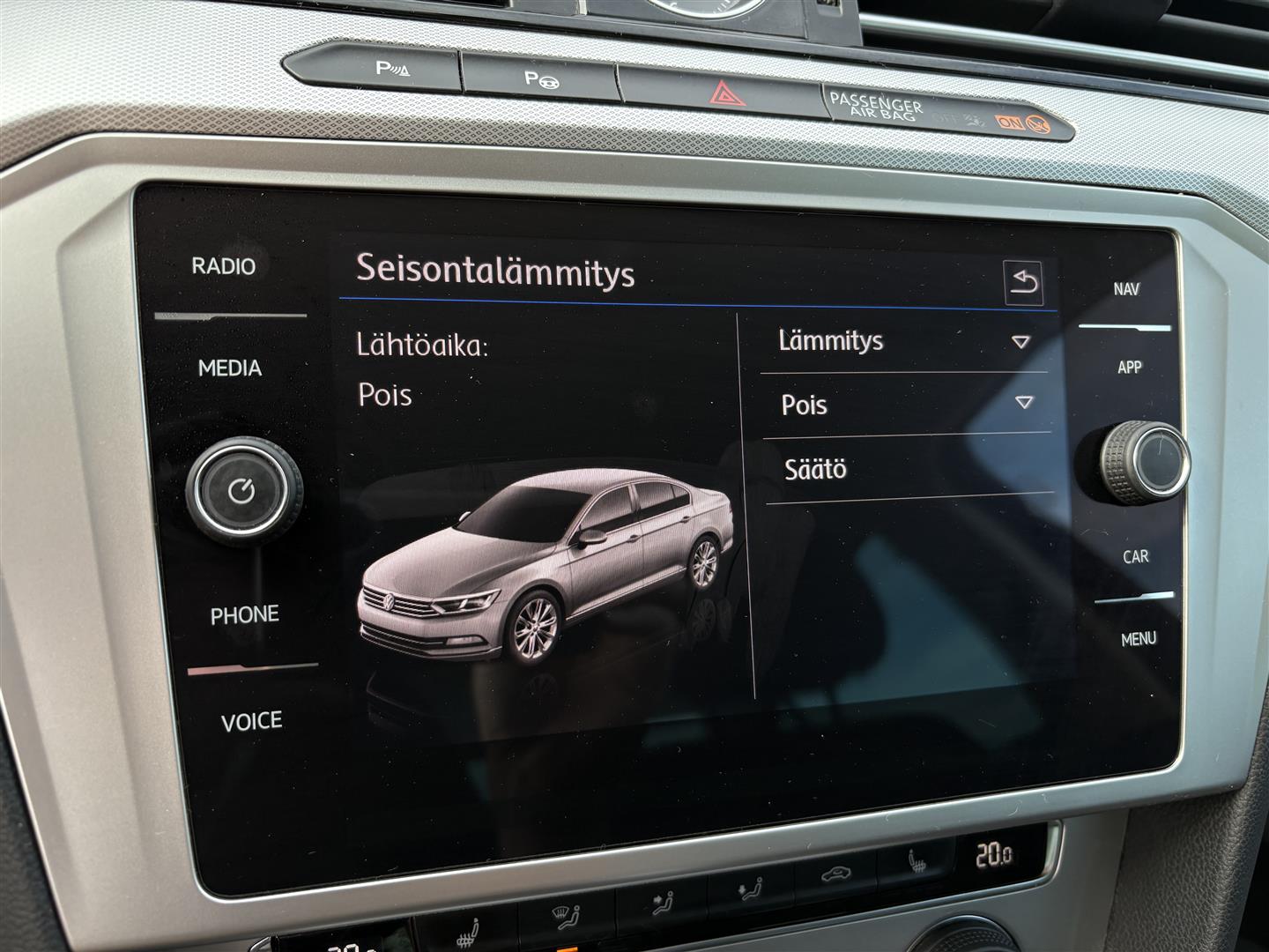 VOLKSWAGEN Passat 2018