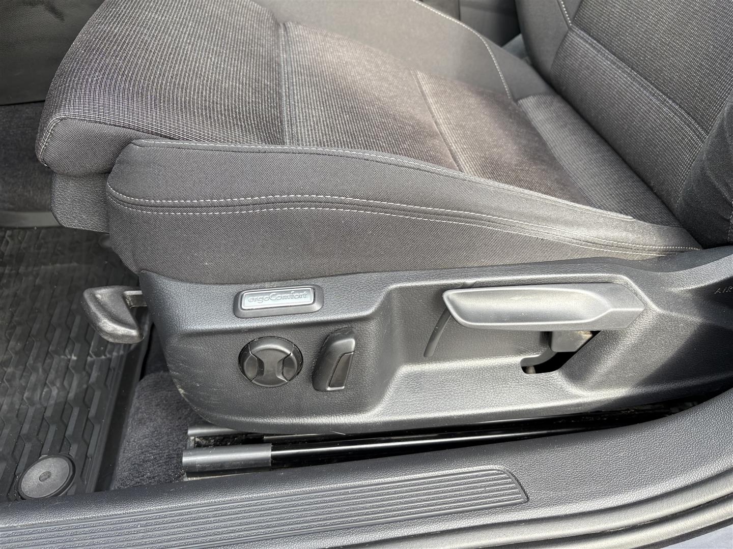 VOLKSWAGEN Passat 2018
