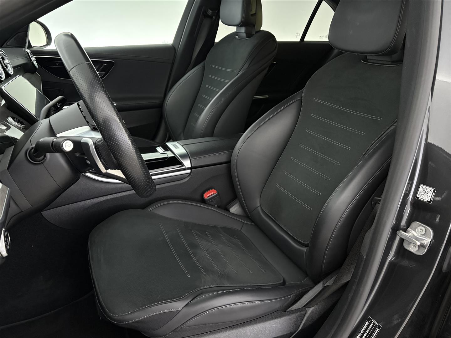 MERCEDES-BENZ C 2023