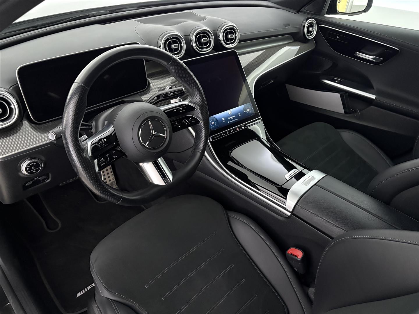 MERCEDES-BENZ C 2023
