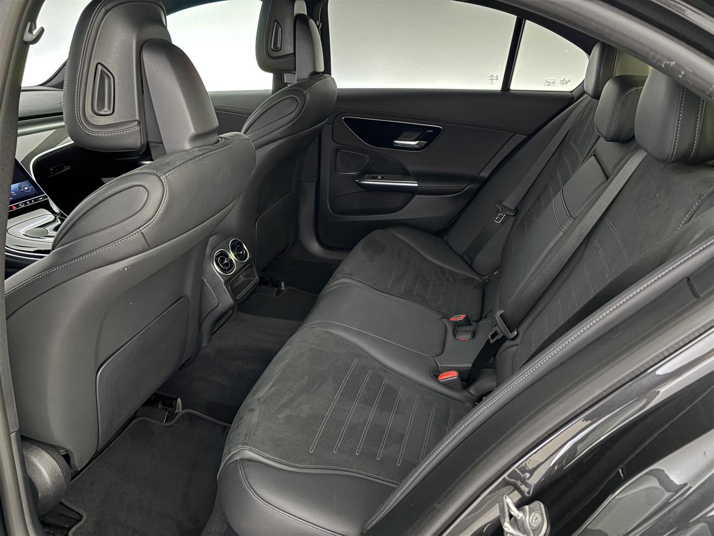 MERCEDES-BENZ C 2023