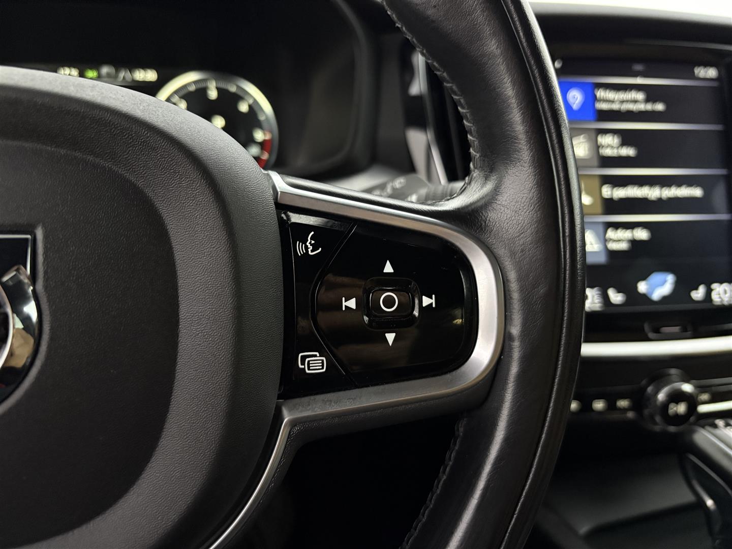 VOLVO V60 2019