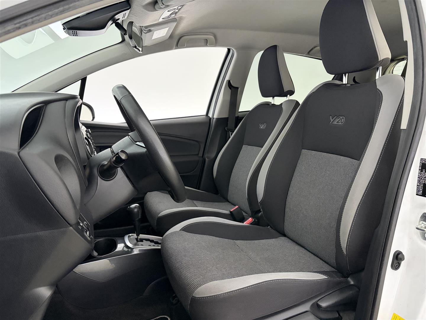 TOYOTA Yaris 2020