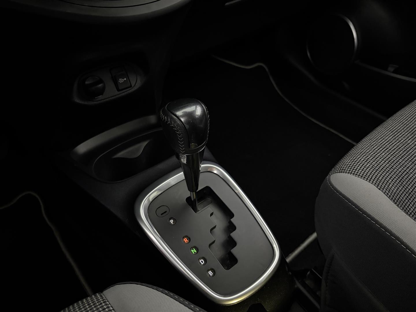 TOYOTA Yaris 2020