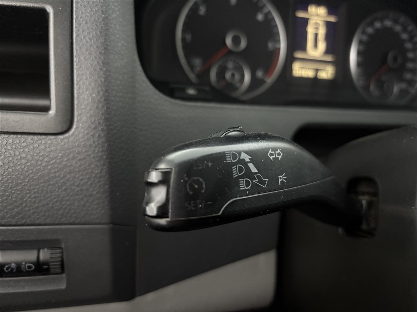 VOLKSWAGEN Transporter 2010