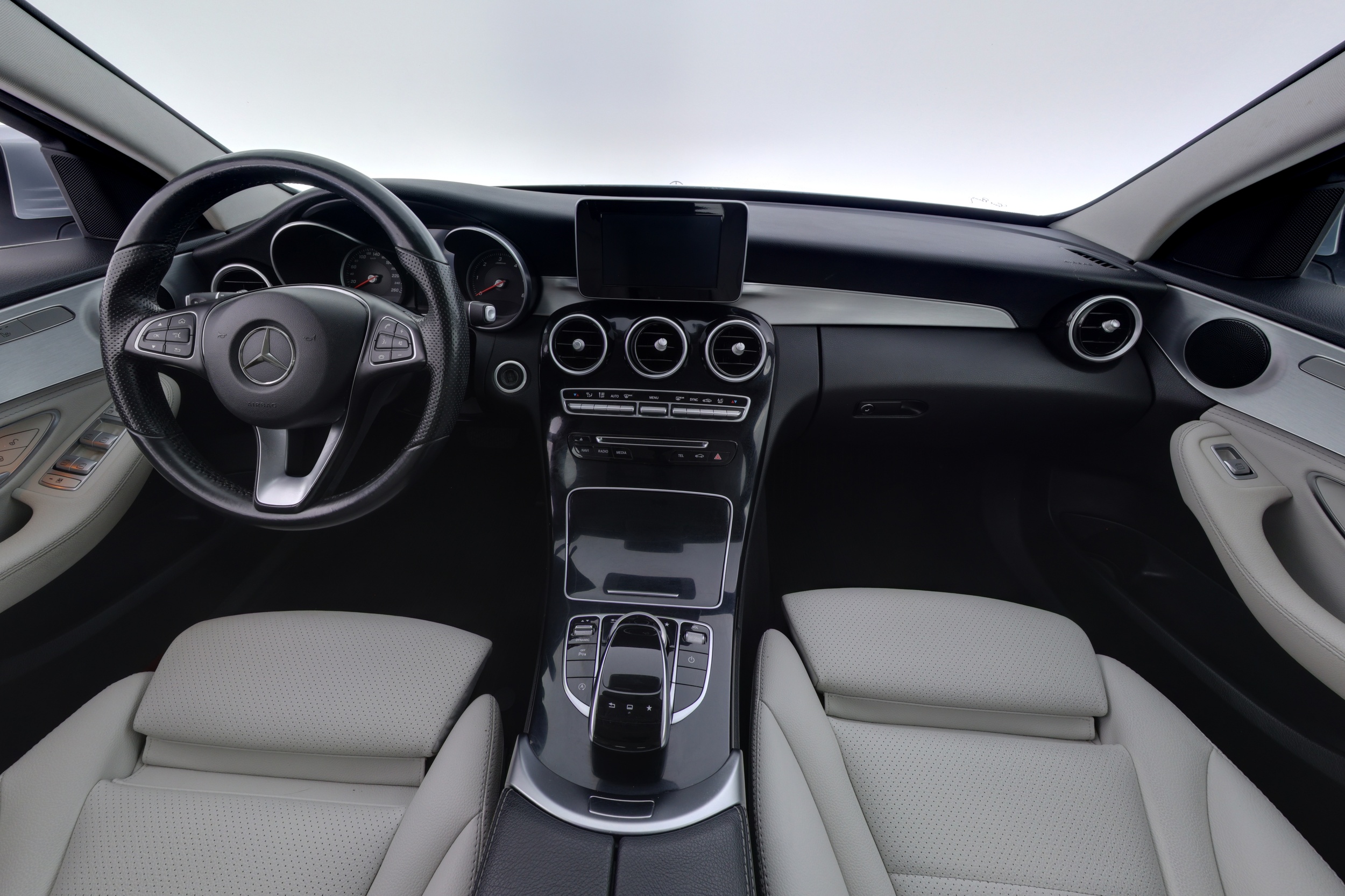 MERCEDES-BENZ C 2015